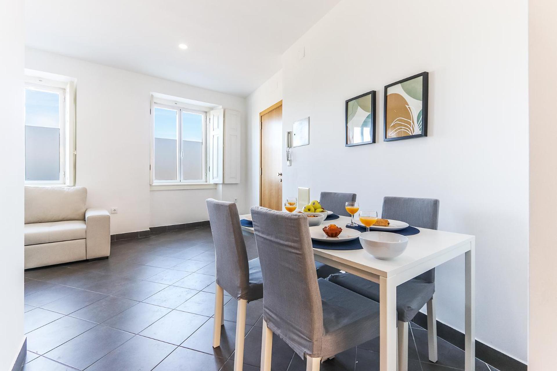 Vita Portucale ! Concept Apartment Campo Ourique view 3
