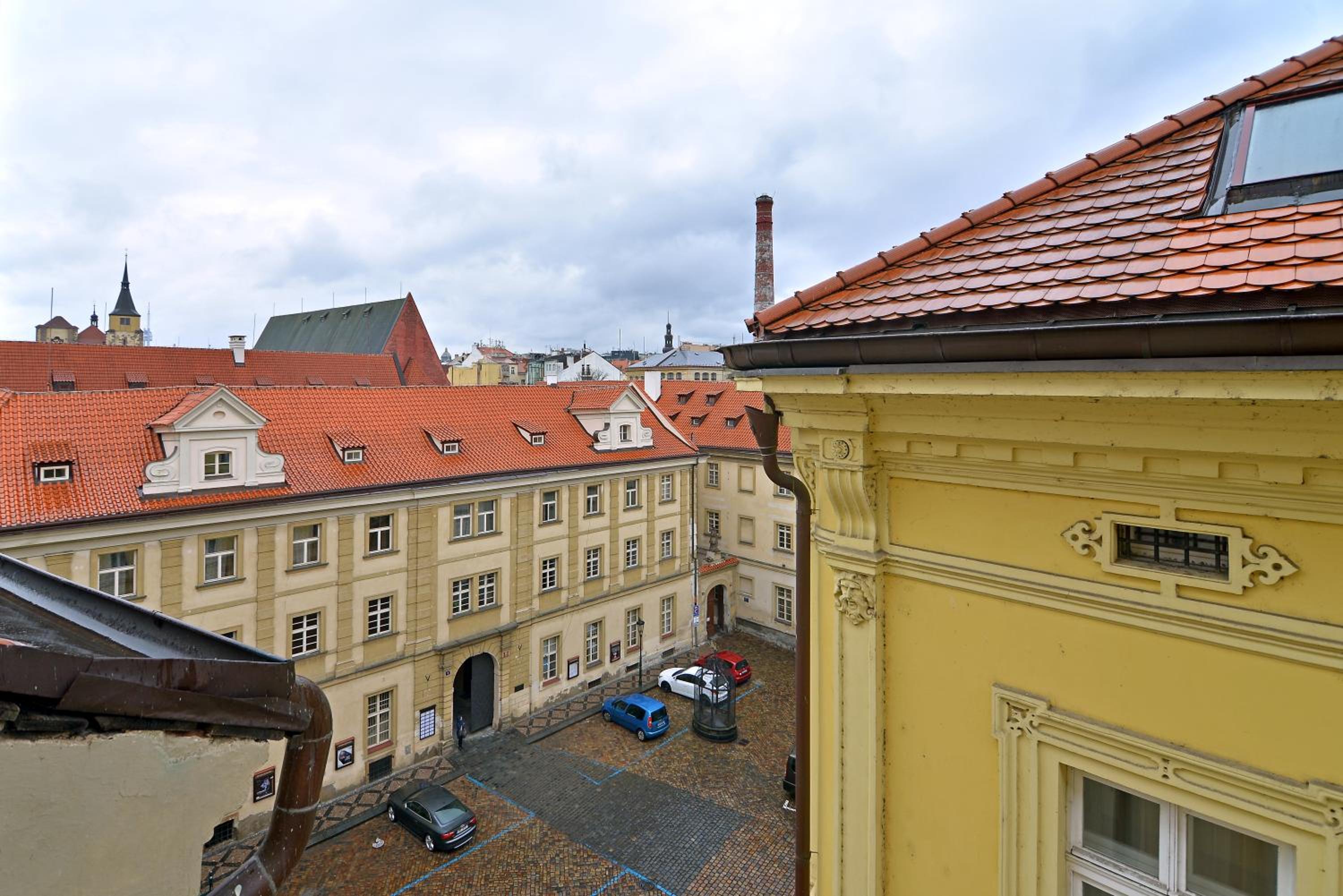 Historic Centre Apartments IV