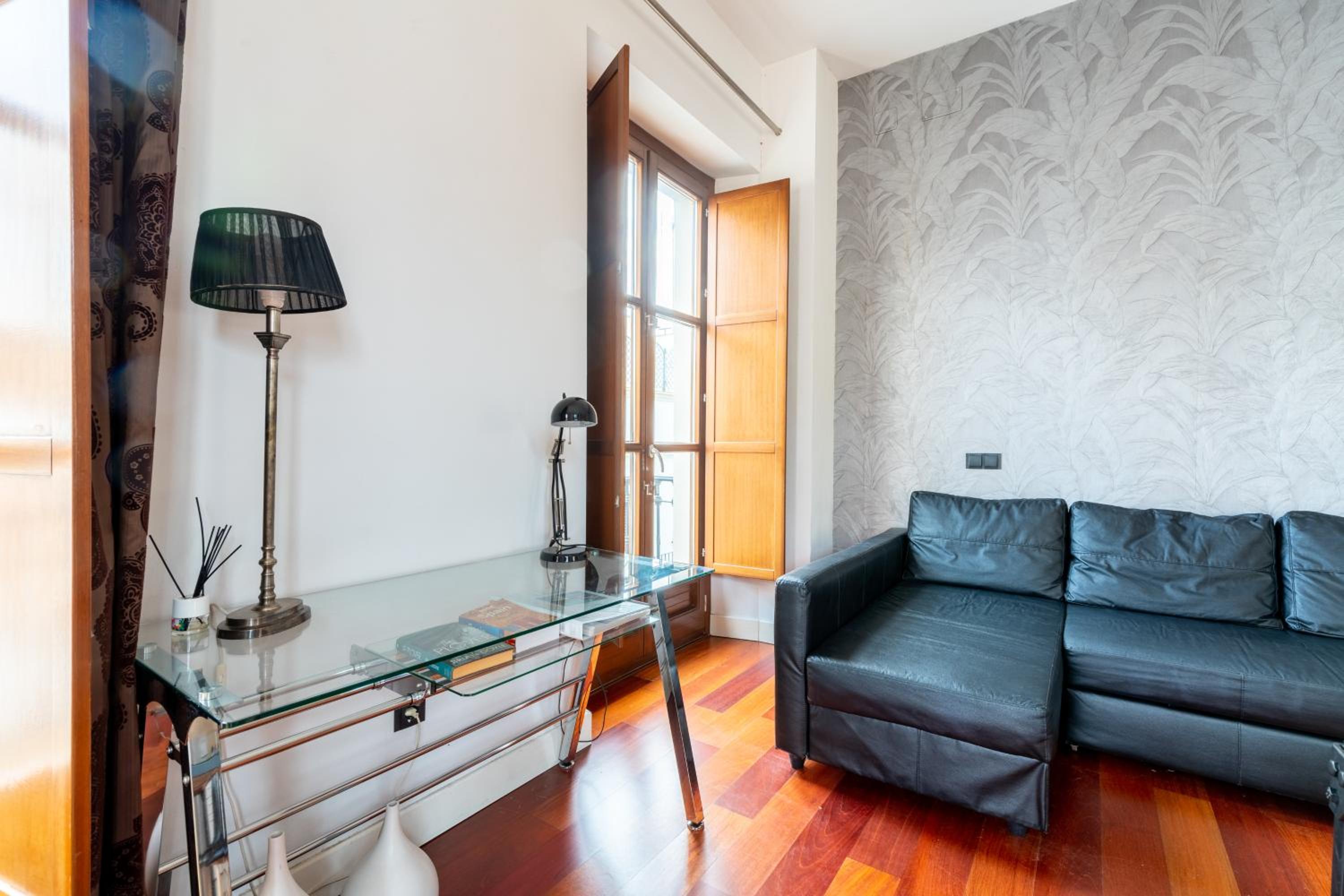 Cathedral Apartment, upper floor apartment view 2