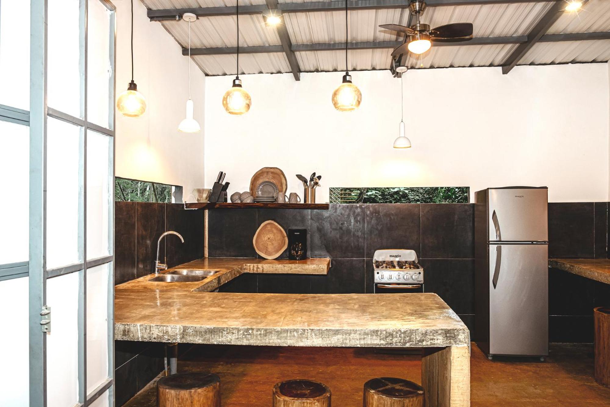 Villa Laurel - Comfort Jungle villa with AC