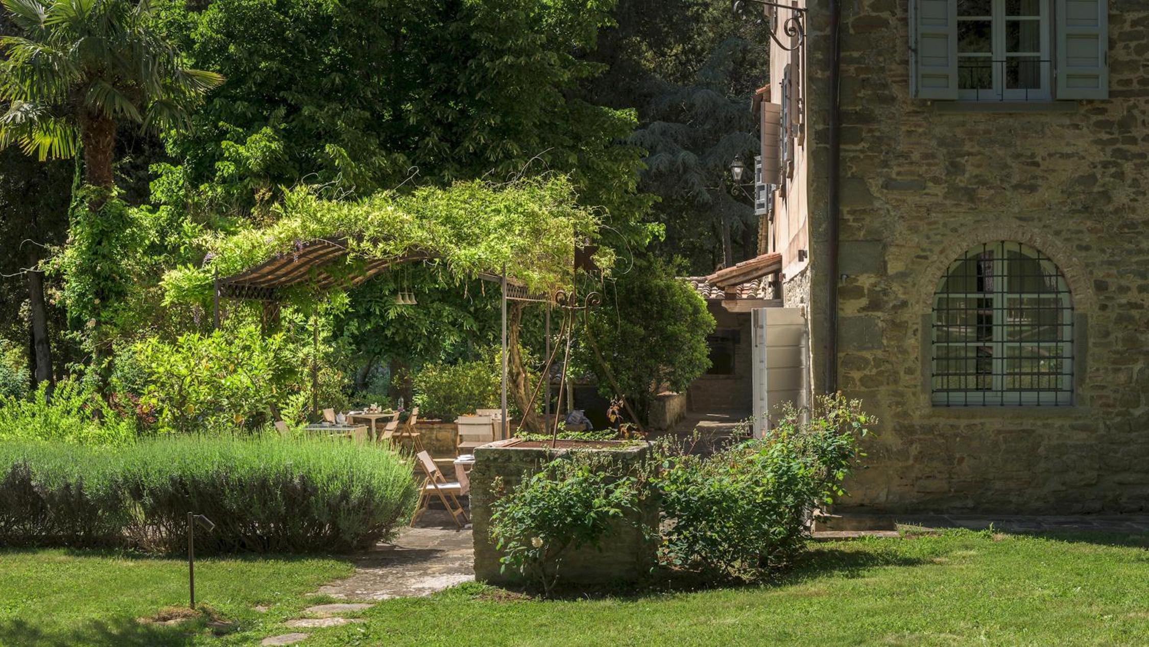 VILLA METELLIANO 10, Emma Villas view 3
