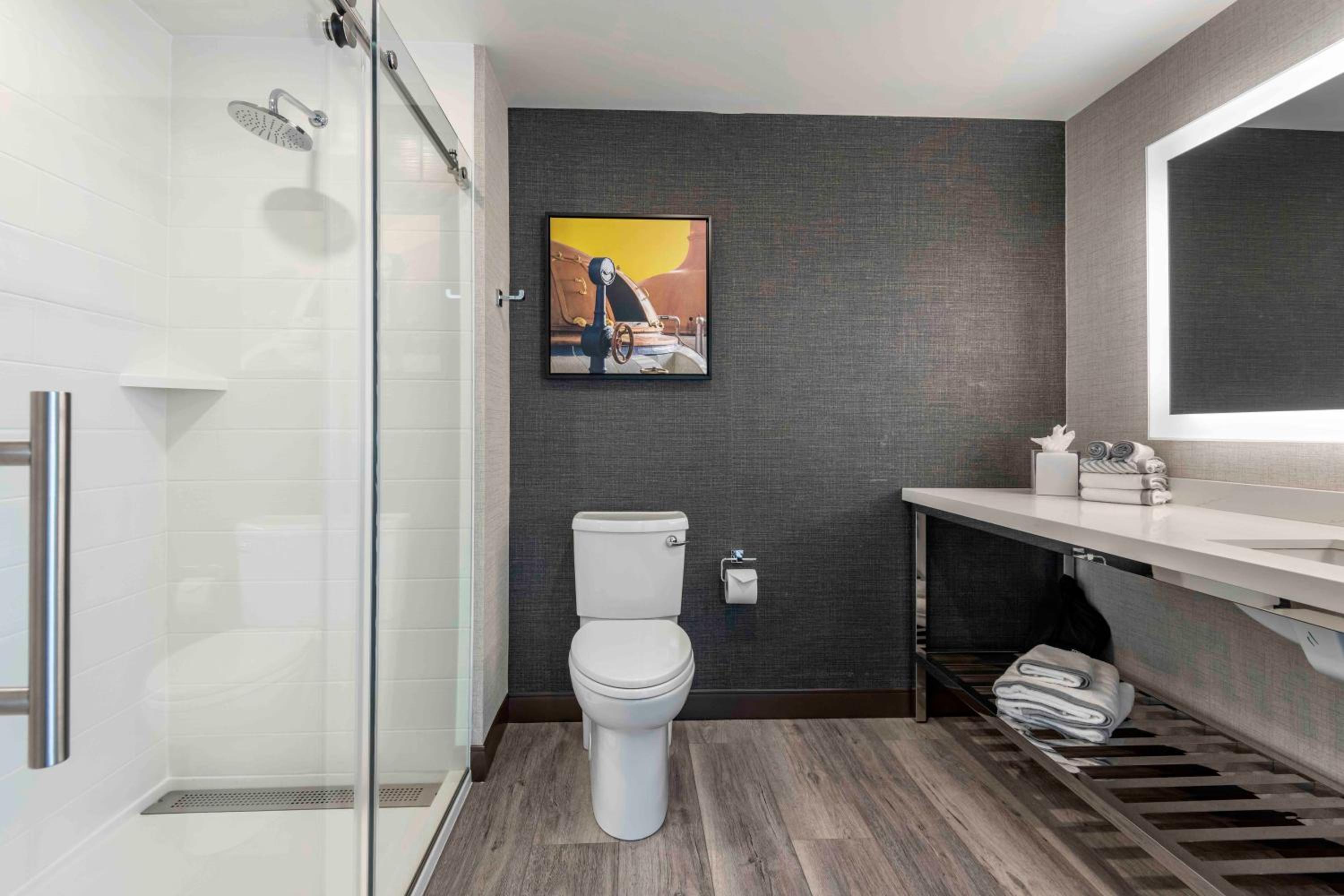 Portland Vacations - Cambria Hotel Portland Downtown Old Port - Property Image 105