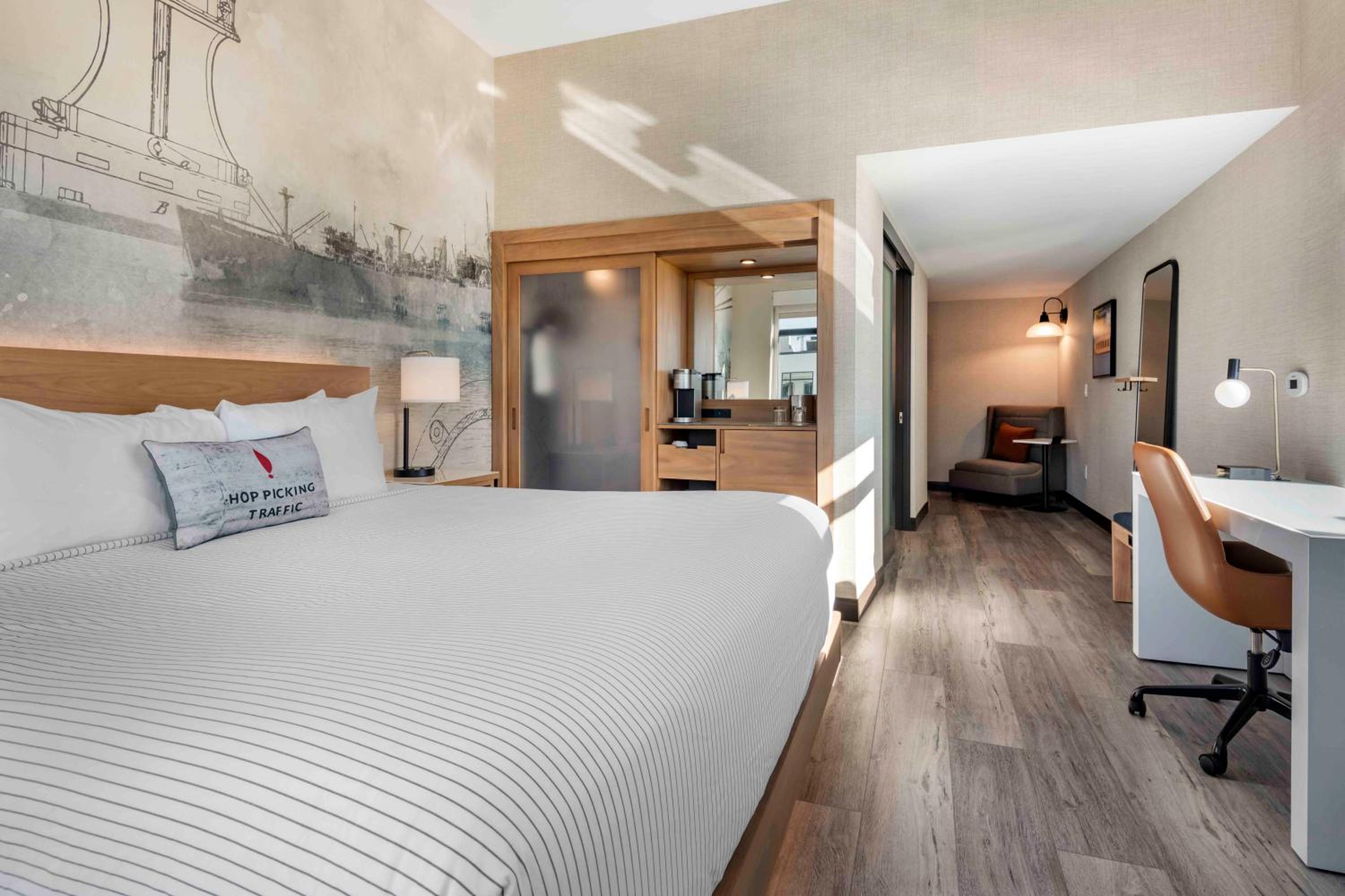 Portland Vacations - Cambria Hotel Portland Downtown Old Port - Property Image 112