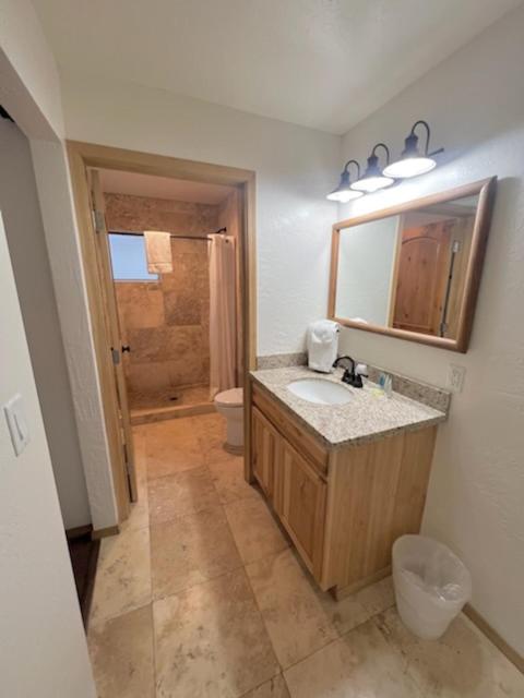 TimberLodge Inn
