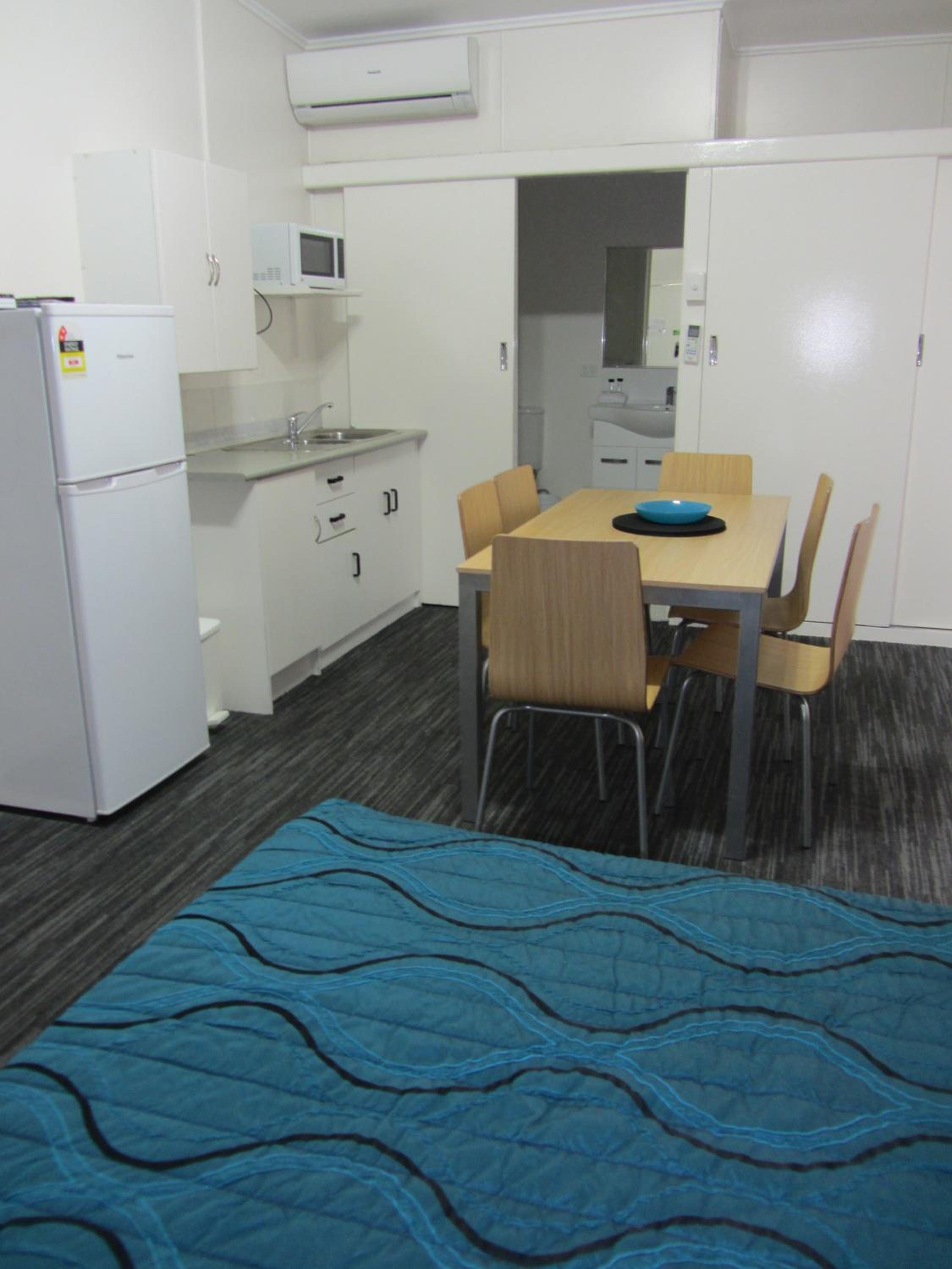 Urangan Motor Inn