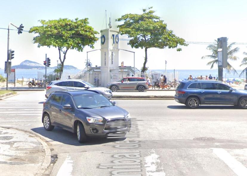 Charmoso apartamento no melhor ponto de Ipanema