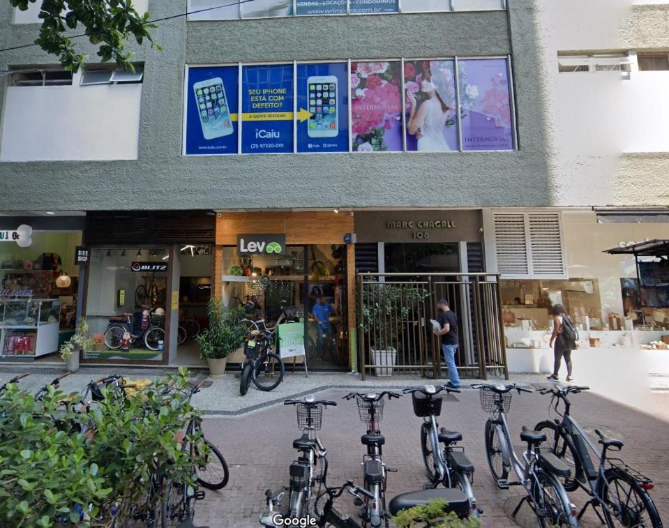 Charmoso apartamento no melhor ponto de Ipanema