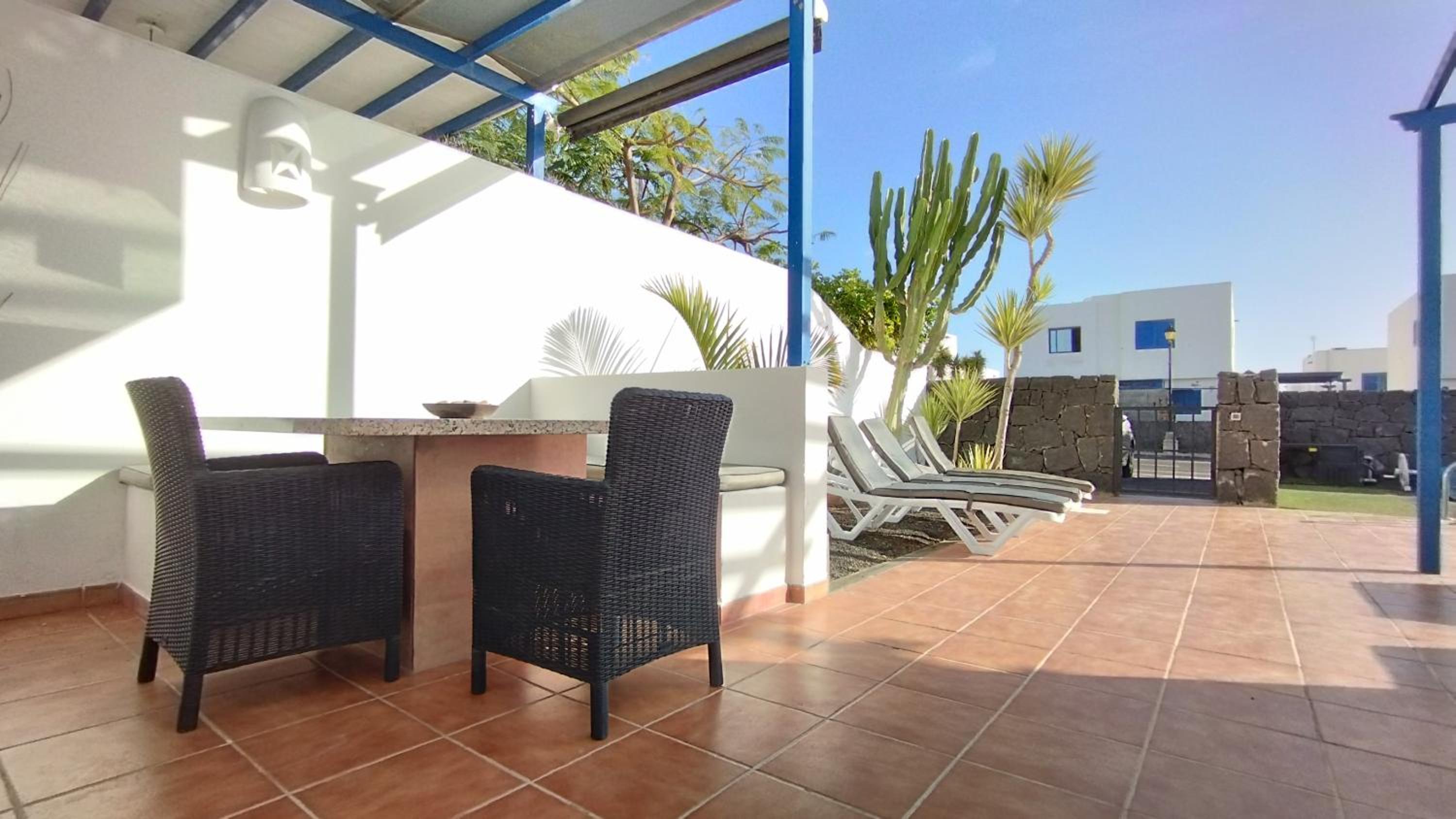Villa Optimist Rubicón piscina climatizable, frente al mar