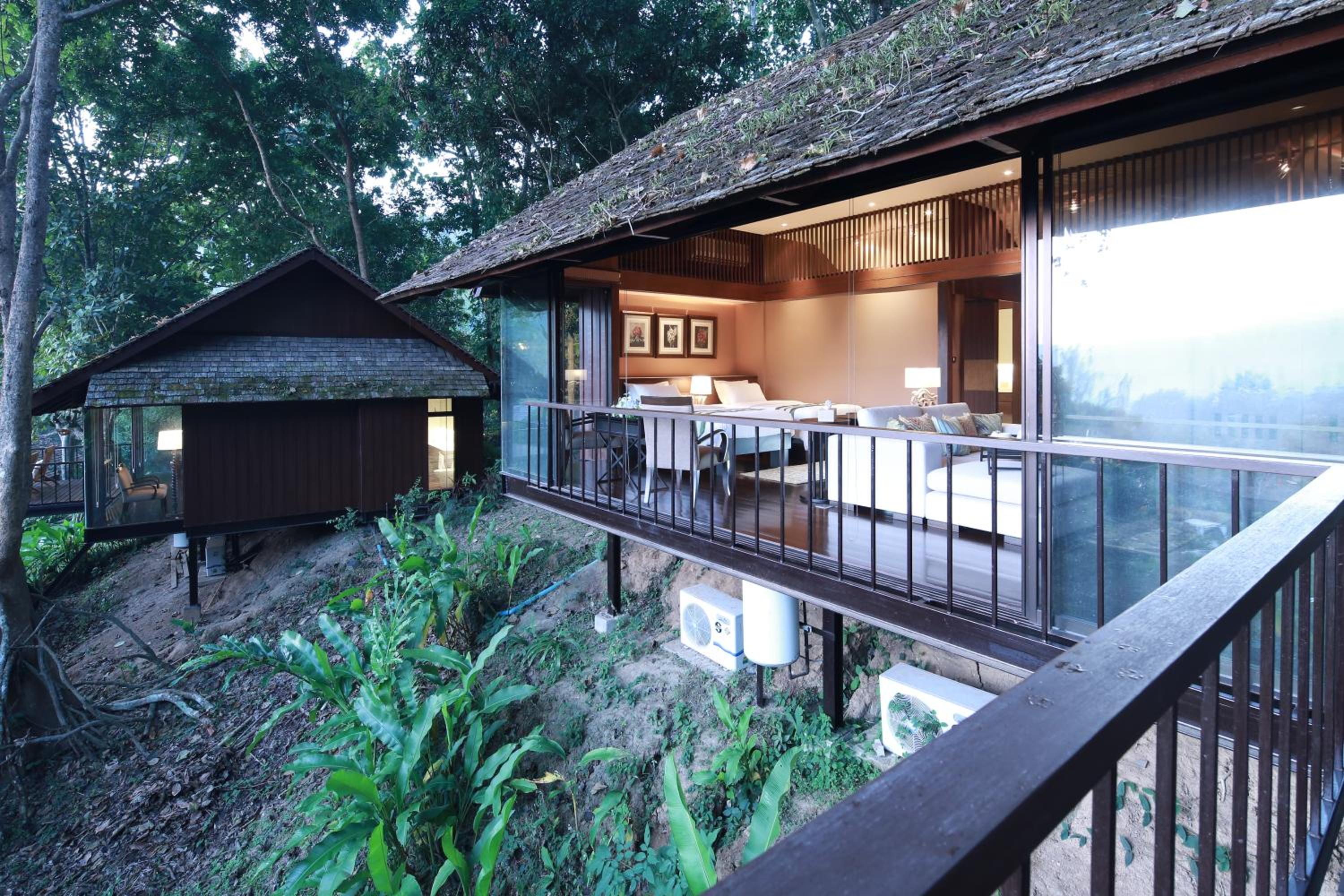 Vanilla hill (hill lodge)