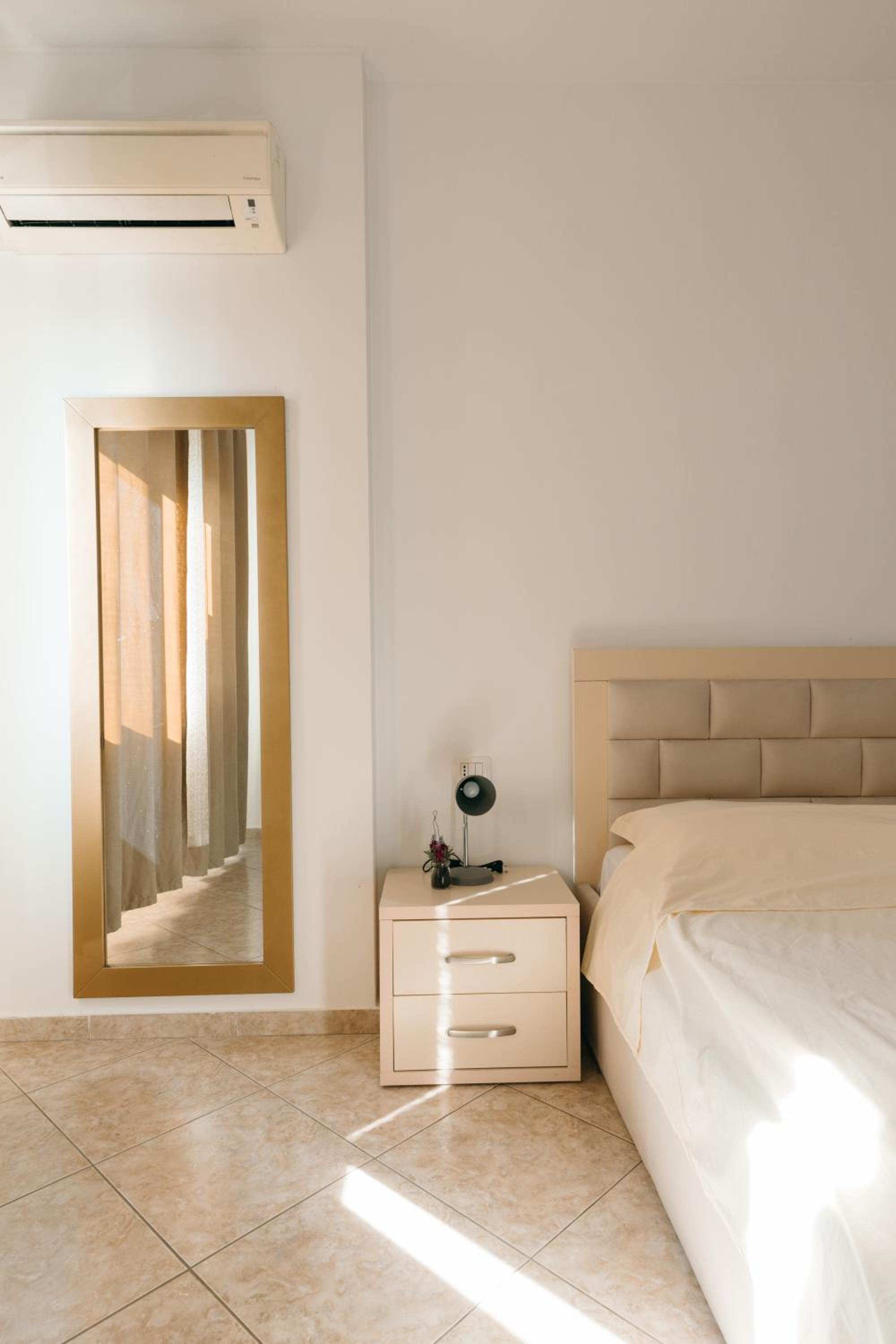 Rs Place 1-Bedroom Apartment