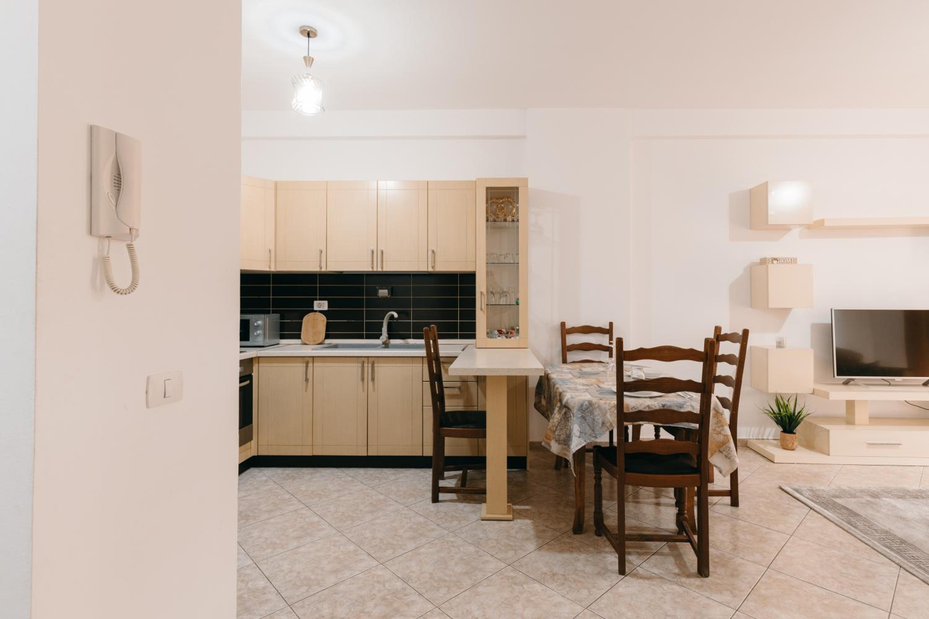 Rs Place 1-Bedroom Apartment