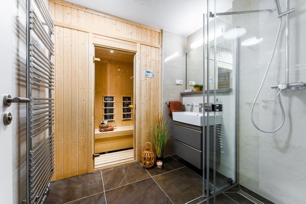 Apartament I313 Molo Lipno with private wellness