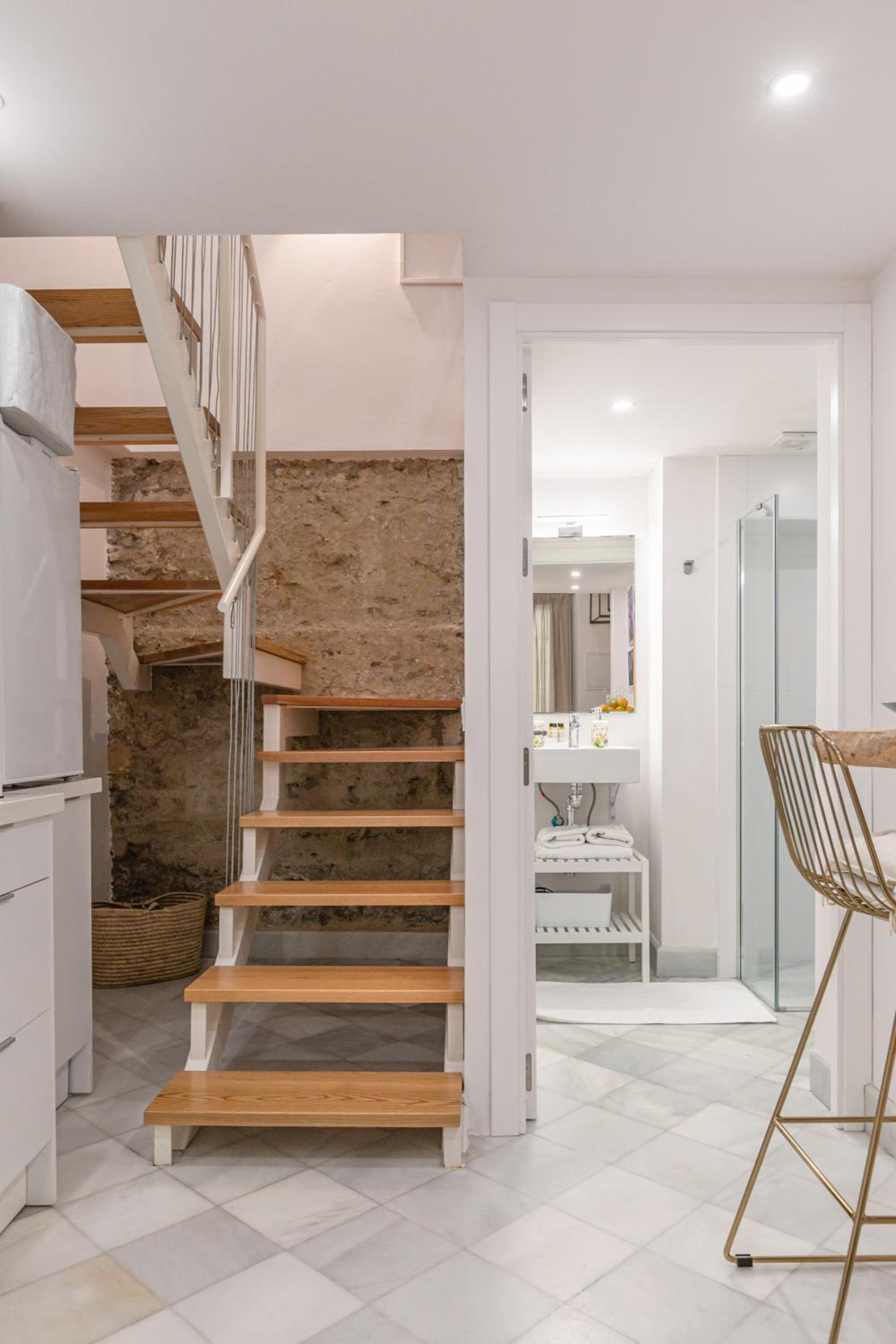Loft duplex Sevilla wall