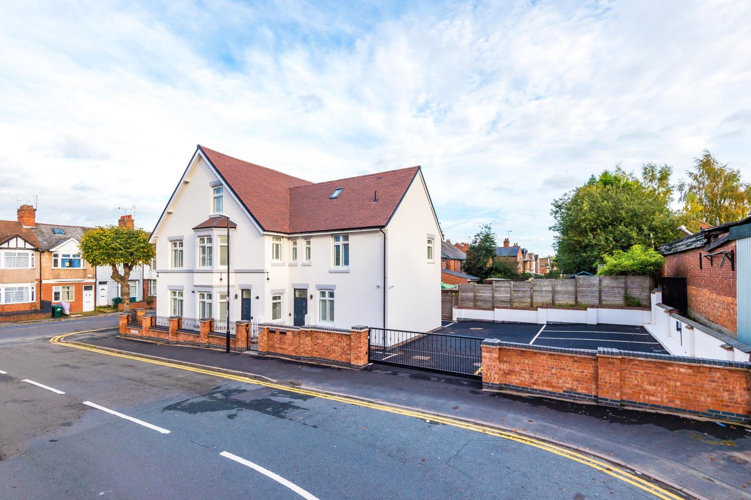 Hearsall Place Serviced Apartment