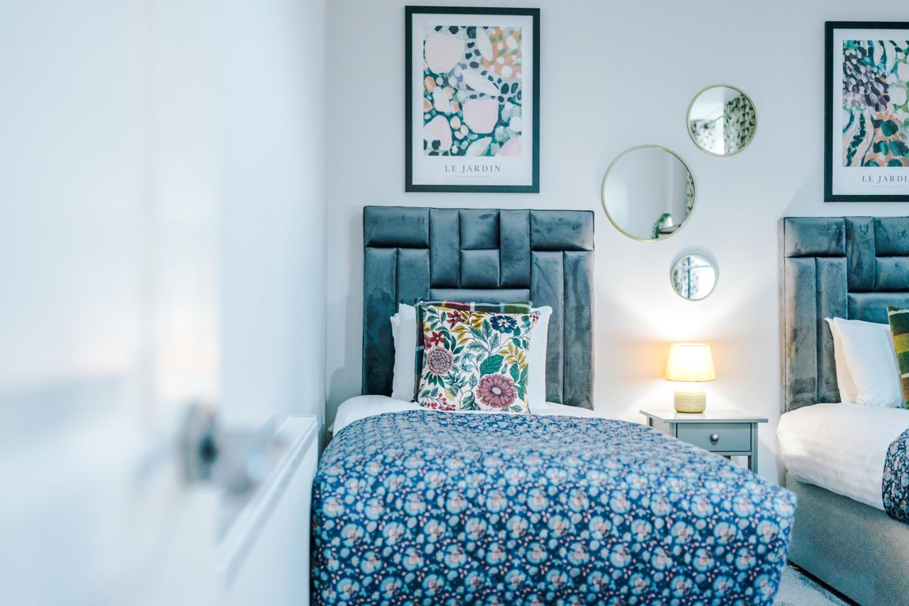 Hearsall Place Serviced Apartment
