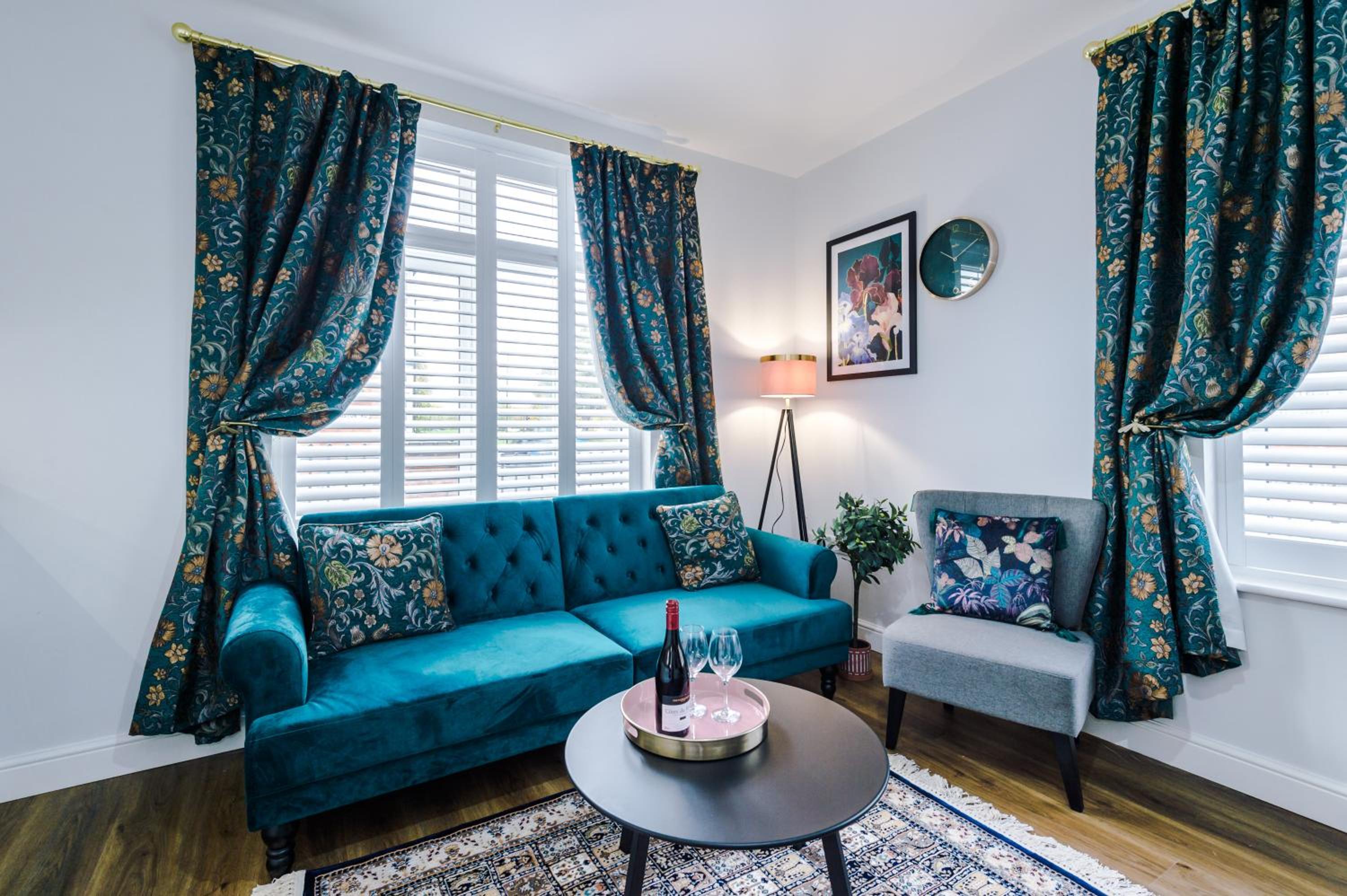 Hearsall Place Serviced Apartment