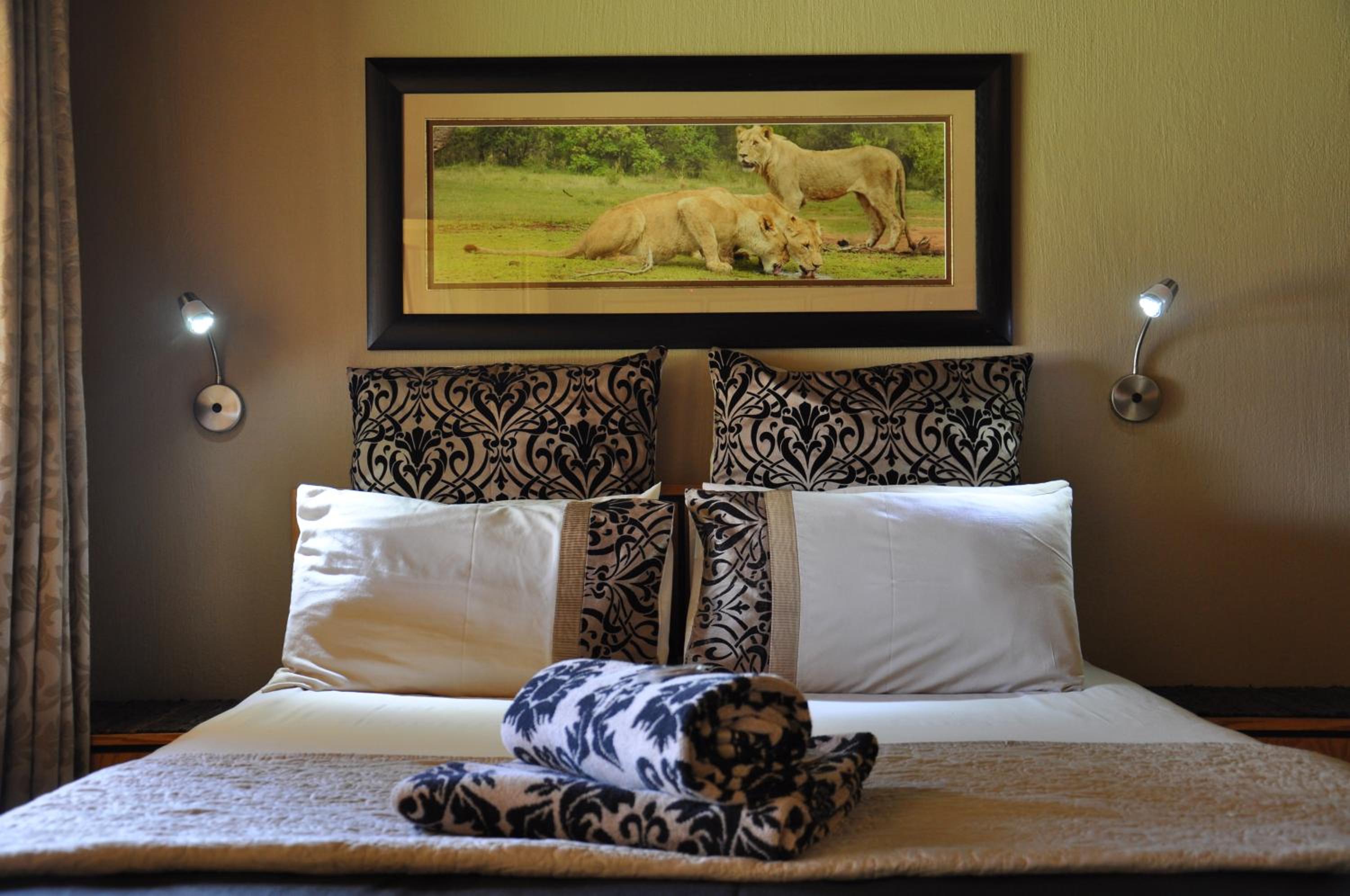 Ukutula Lodge & Game Reserve 8