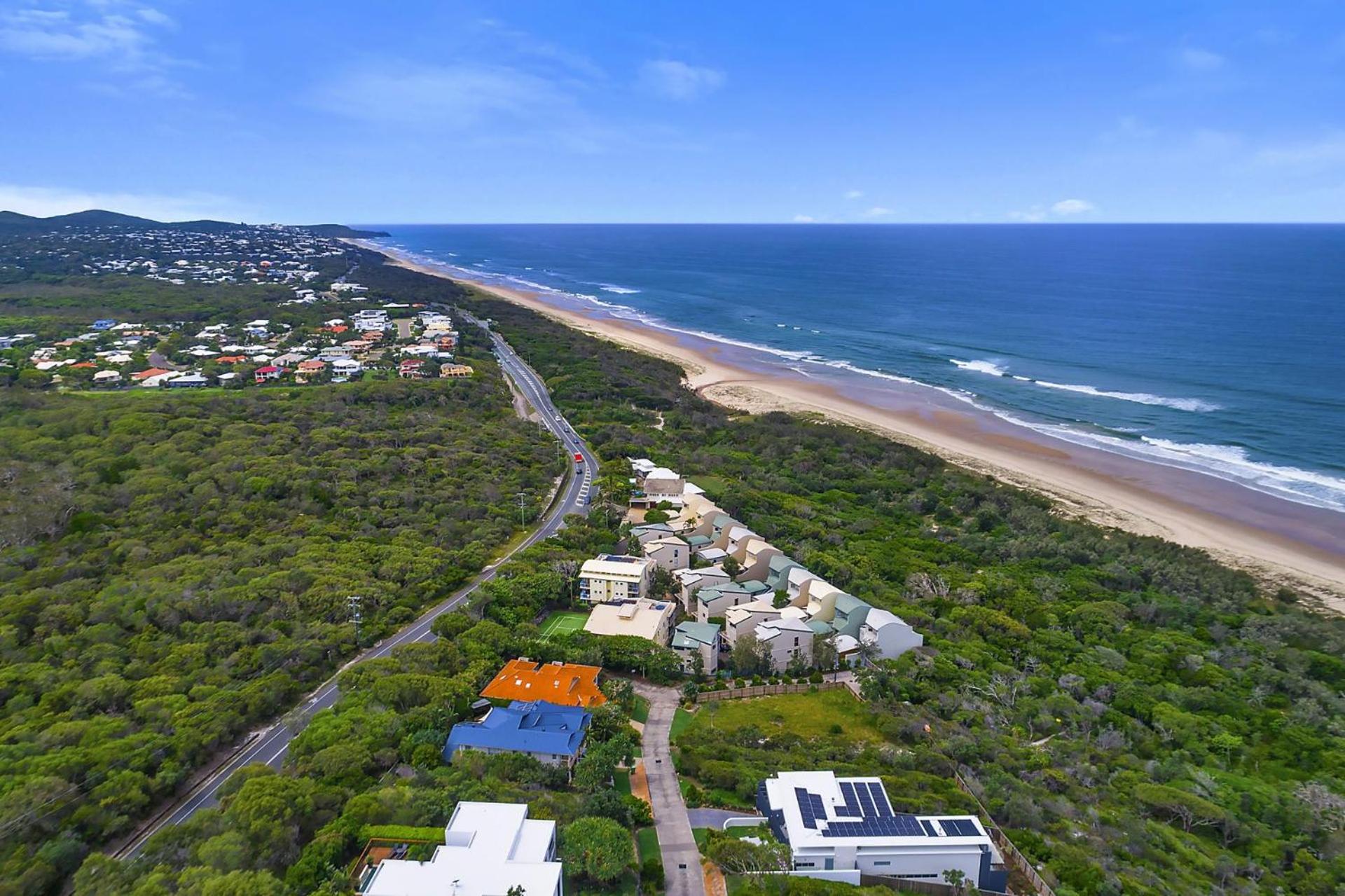17 Castaways Cove David Low Way Castaways Beach