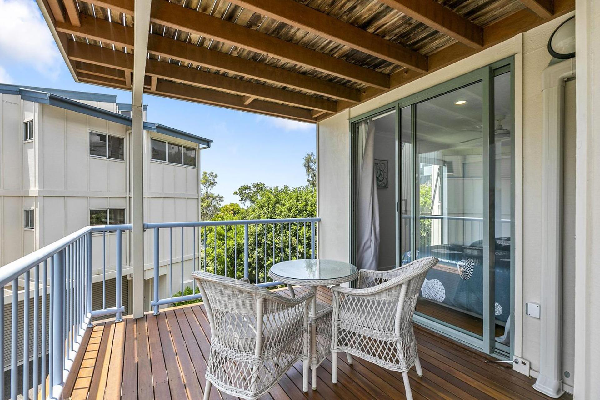 17 Castaways Cove David Low Way Castaways Beach