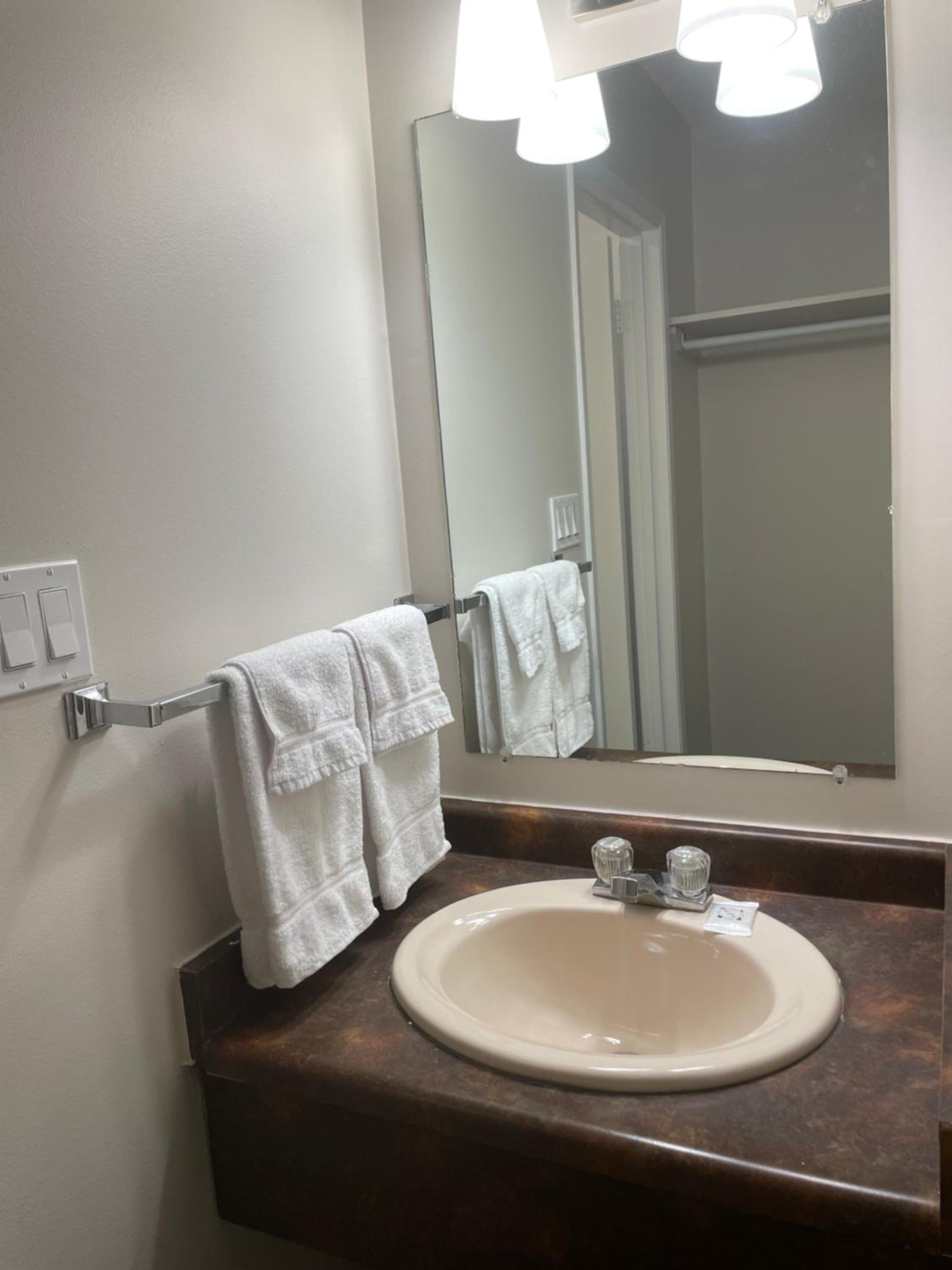 Grande Prairie Vacations - Anavada Inn  Suites - Grande Prairie - Property Image 2