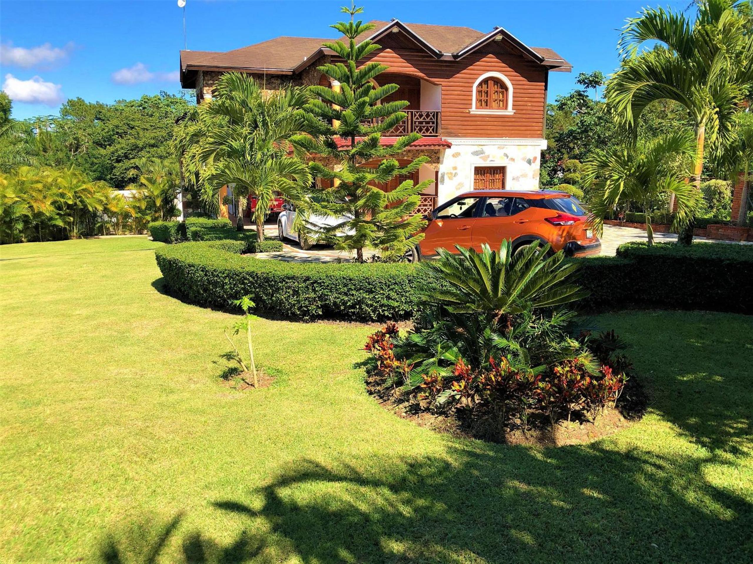 Villa Amila By Hospedify Hermosa Villa para 20 personas y a 4 minutos del Río de Jarabacoa view 3