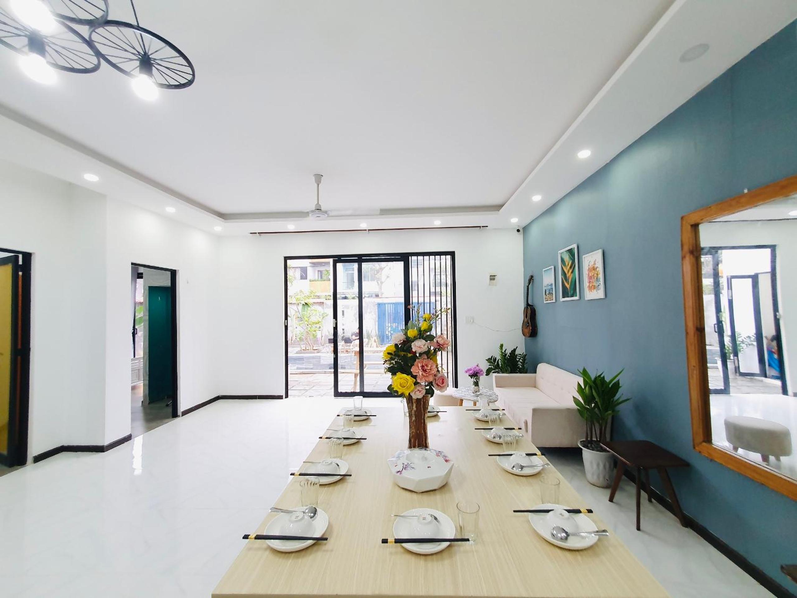 Villa 68 4BR FREE PICK-UP AIRPORT & BILLIARDS CLOSE TO MY KHE BEACH