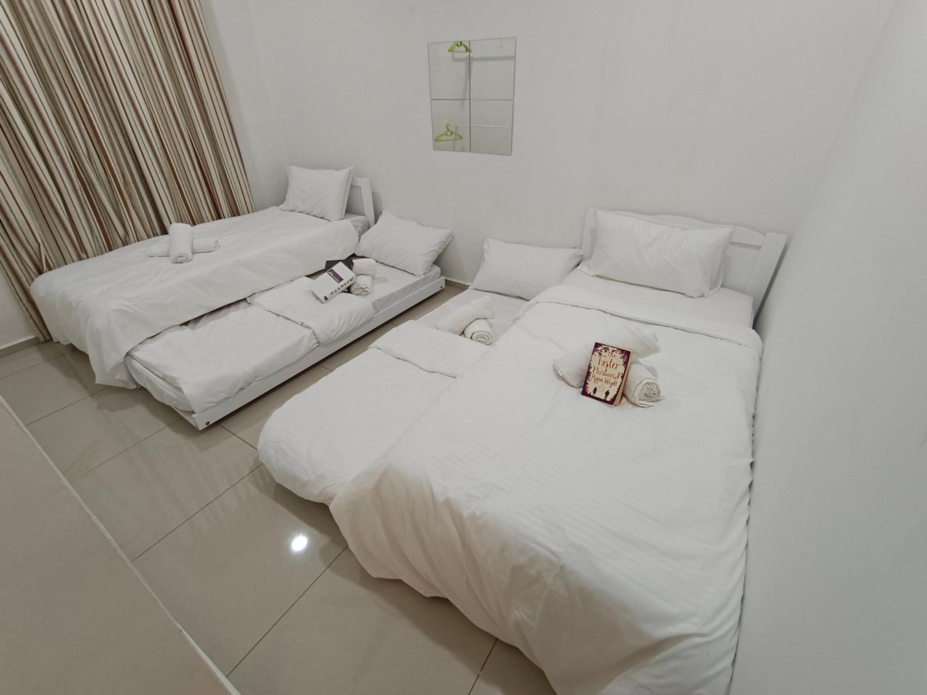 KLIA Nilai Sepang EHSAN RESIDENCE 8 PAX Air-Con Homestay photo 8