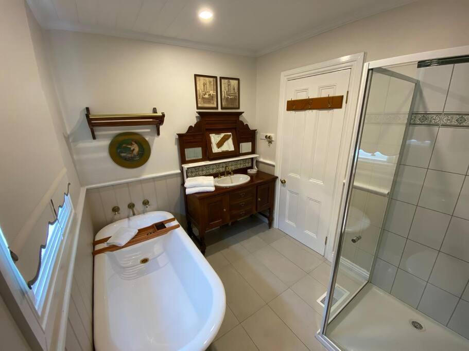 Glendale Cottage