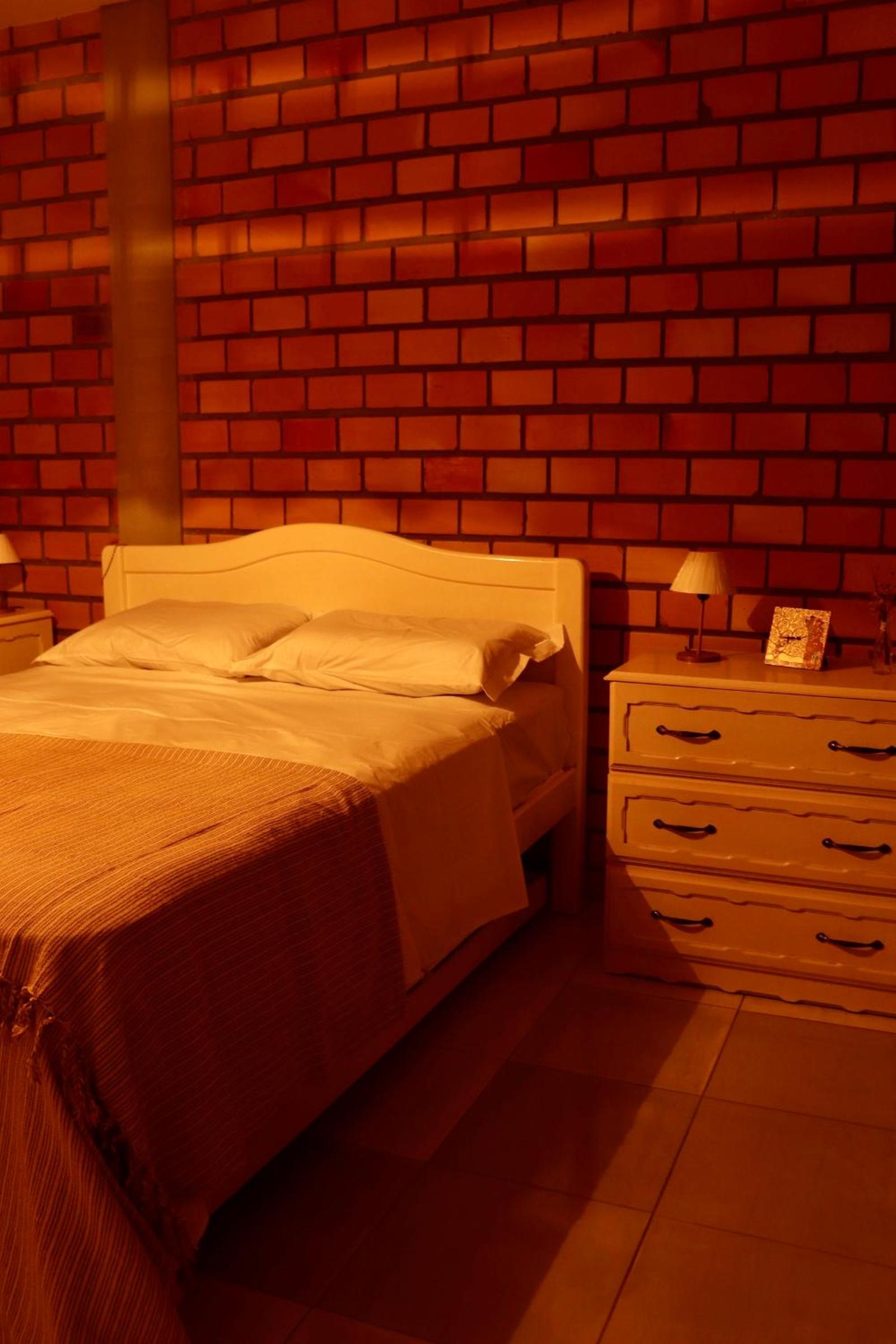 Casa com piscina, privativa, diarista, em condomínio, Bonito-Pe