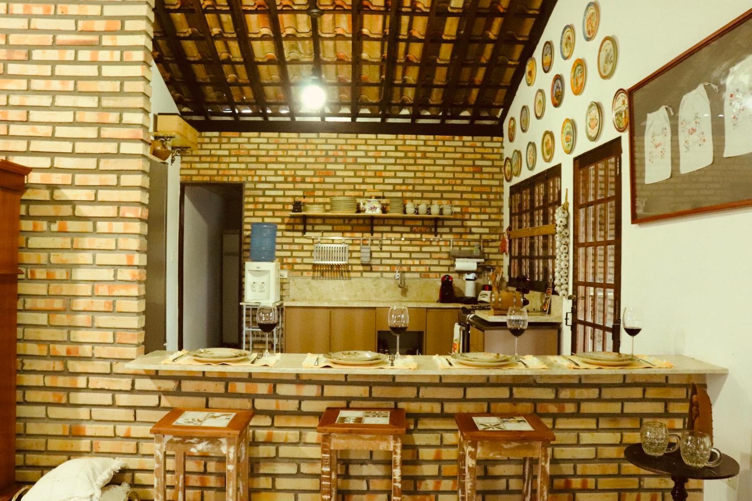 Casa com piscina, privativa, diarista, em condomínio, Bonito-Pe