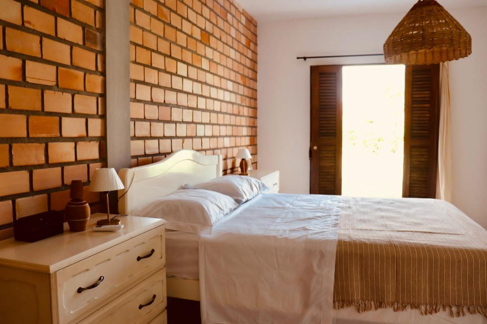 Casa com piscina, privativa, diarista, em condomínio, Bonito-Pe