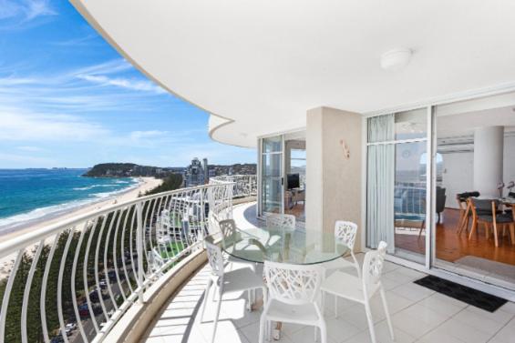 Burleigh Surf - Hosted by Burleigh Letting