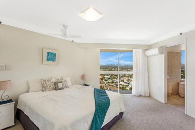 Burleigh Surf - Hosted by Burleigh Letting