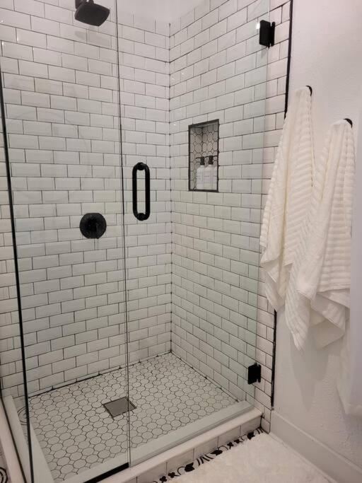 Beautifully updated New Orleans home view 4