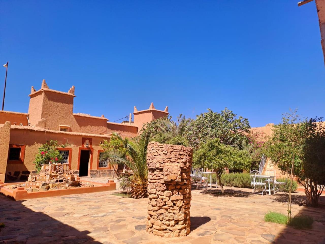 Hotel Kasbah Ennakhile - Authentic Stay in Nkob view 5