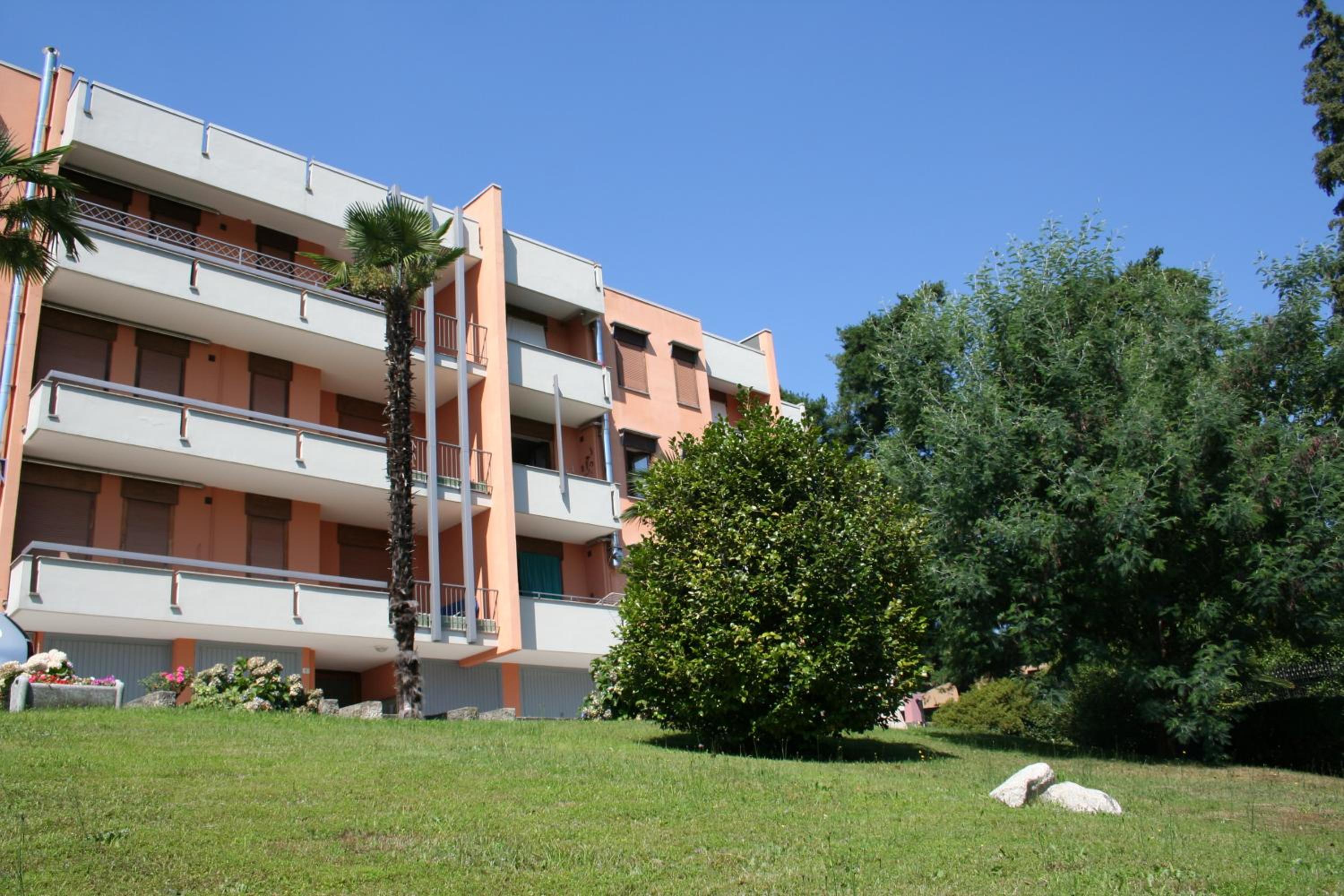 Lake view Silvano Apartment