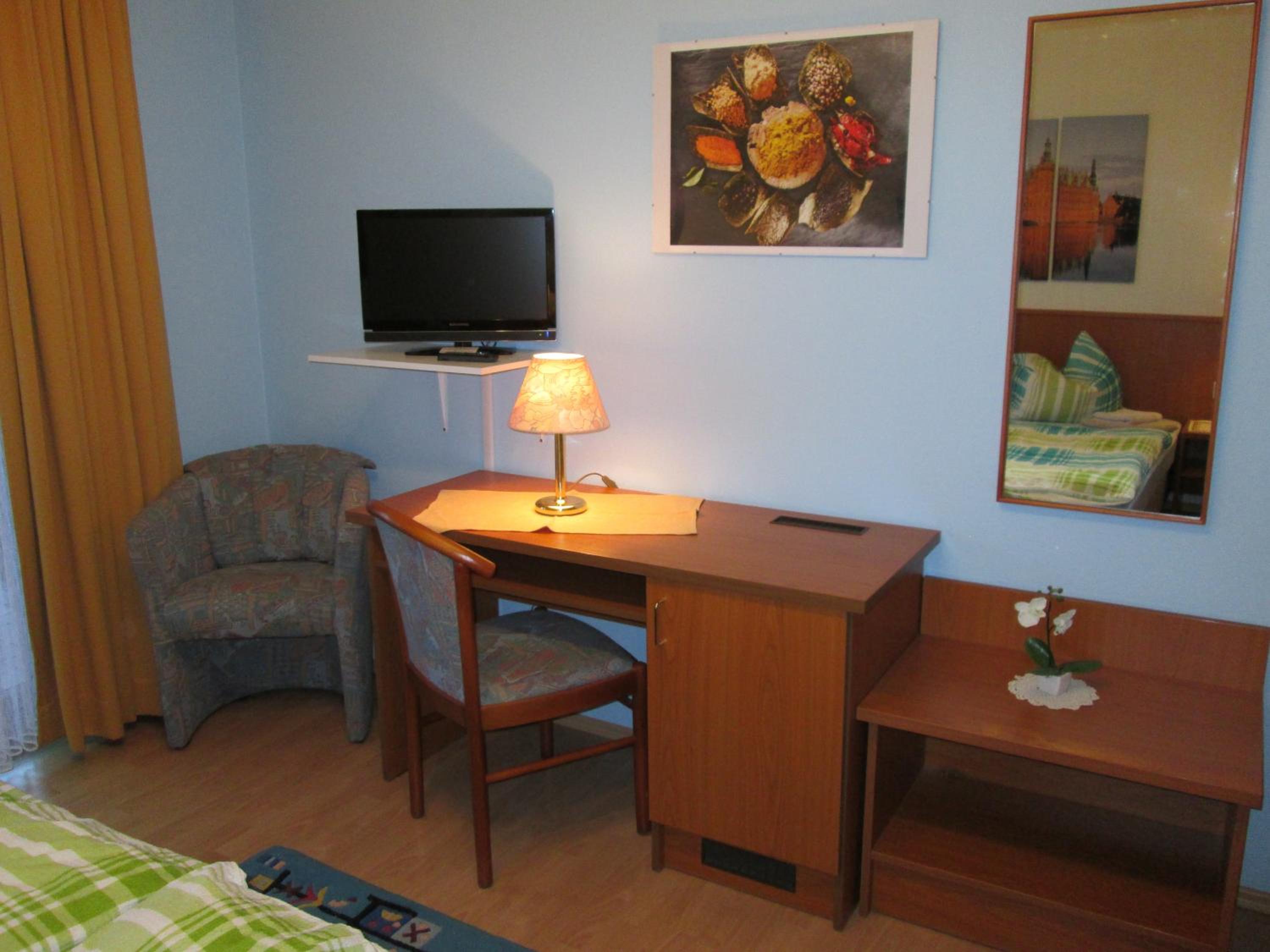 Photo 18