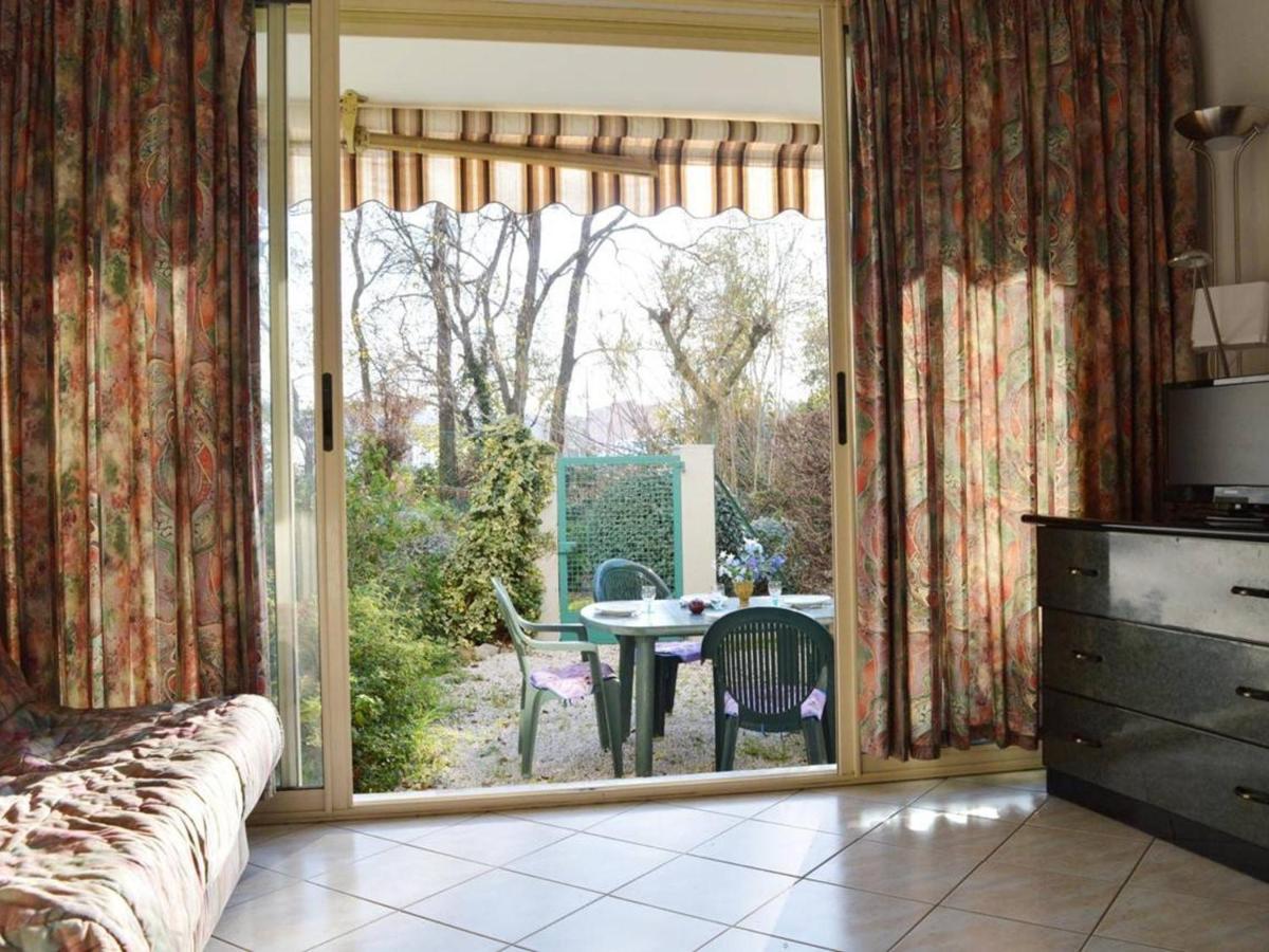 Appartement Le Lavandou, 1 pièce, 3 personnes - FR-1-251-167 view 4