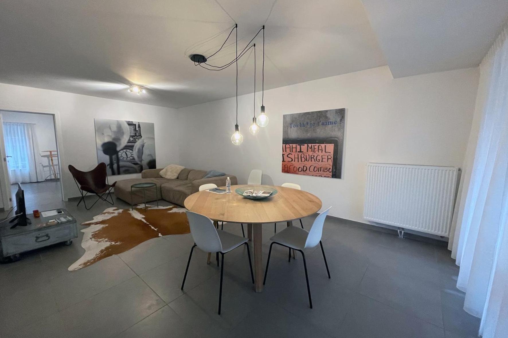 Apartment with free covered parking - City Center view 5