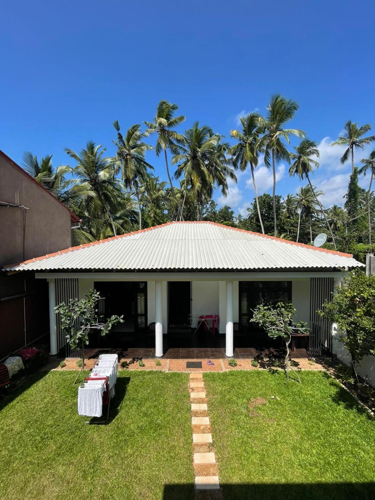 River Breeze Villa Bentota