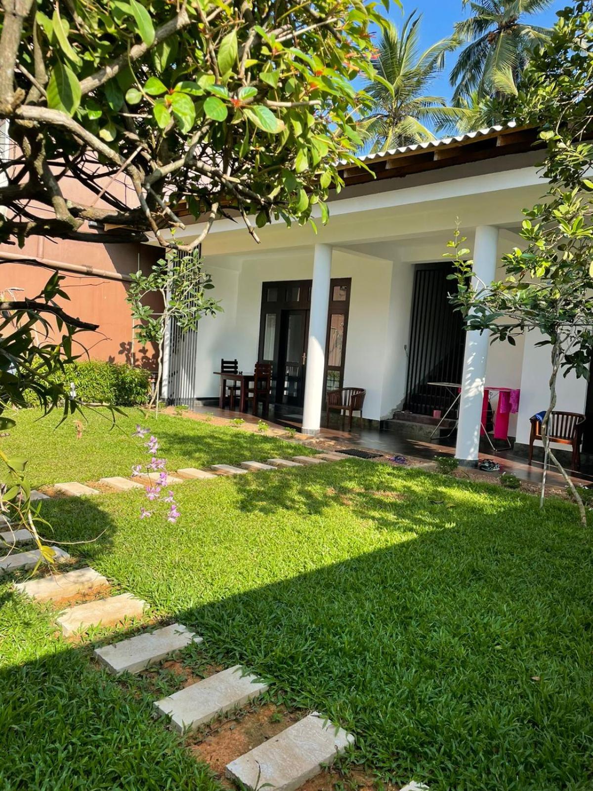 River Breeze Villa Bentota