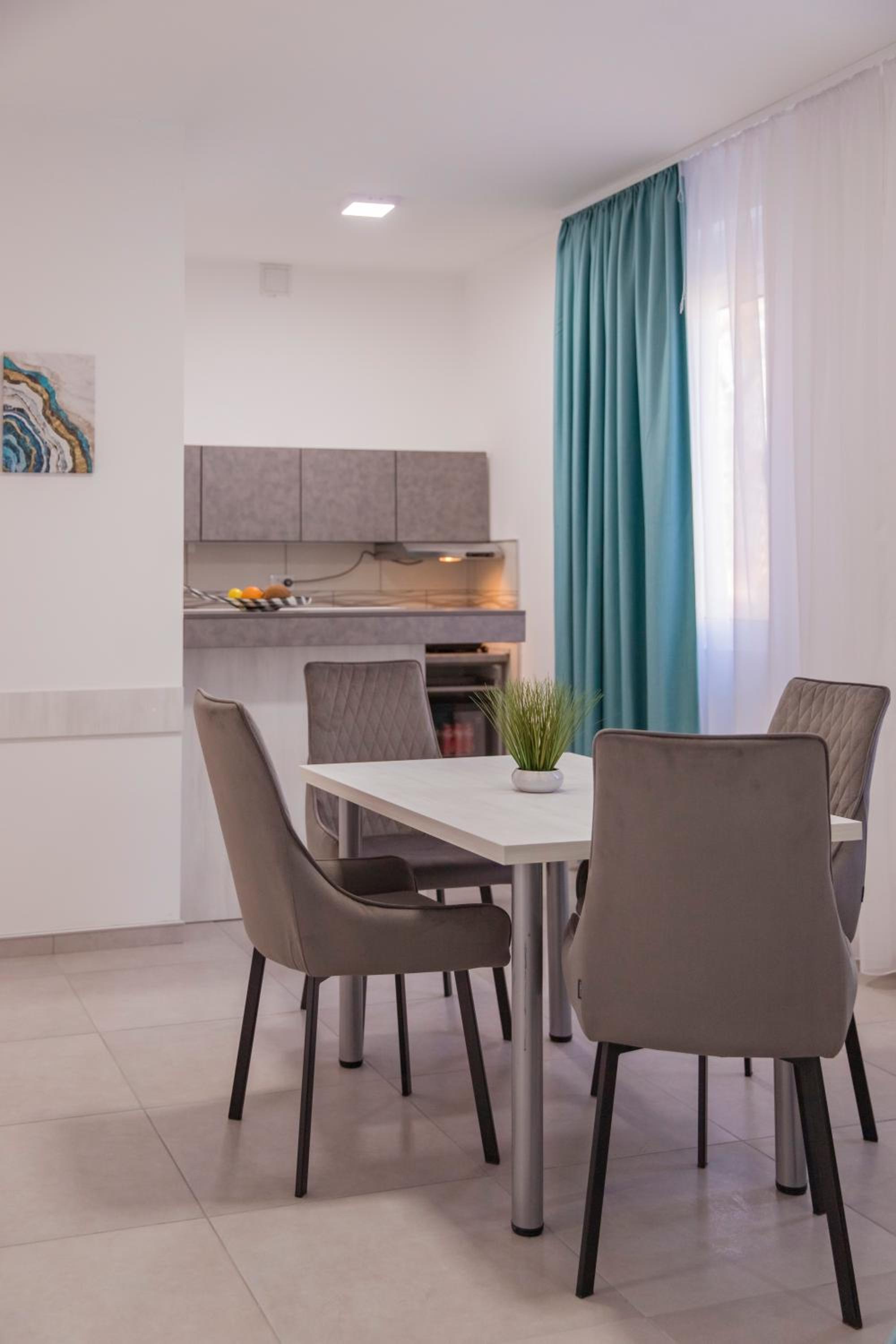 AS APARTMANI PIROT view 2