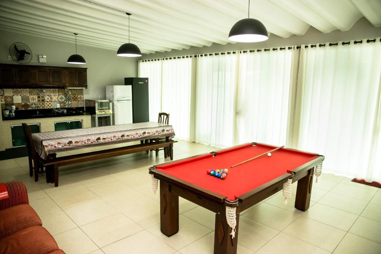 Casa top! Piscina, sinuca, 350 mts do mar