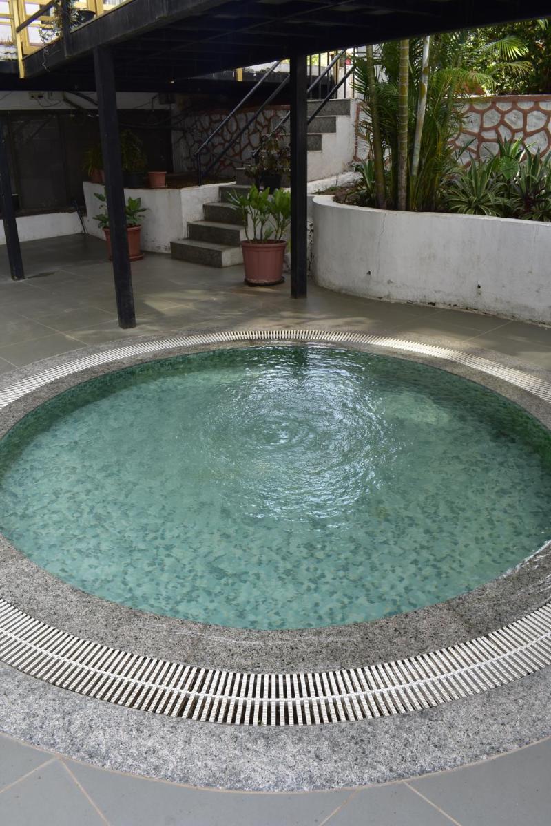 Jacuzzi