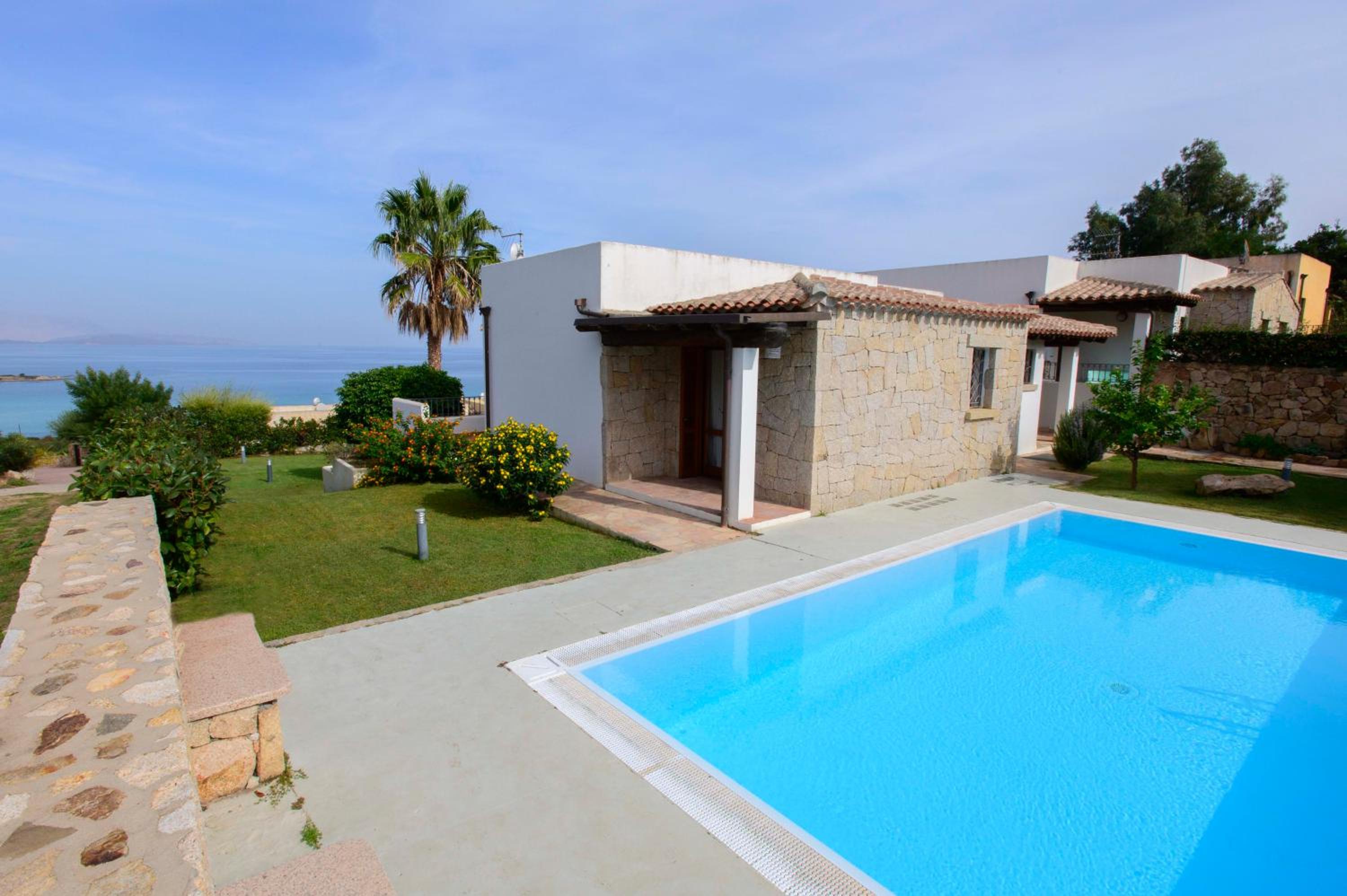 Villa Isuledda Lux view 3