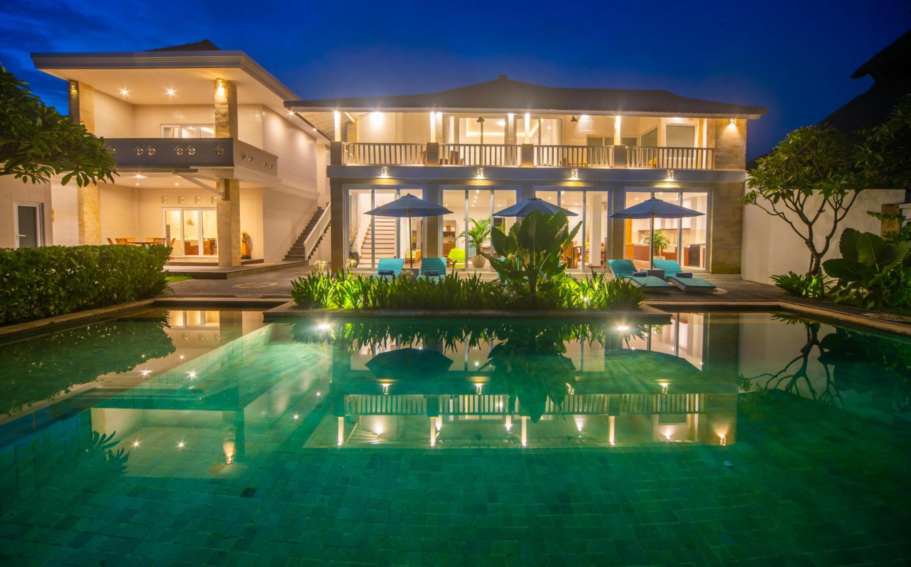 Suzuki Villa Ketewel Beachfront