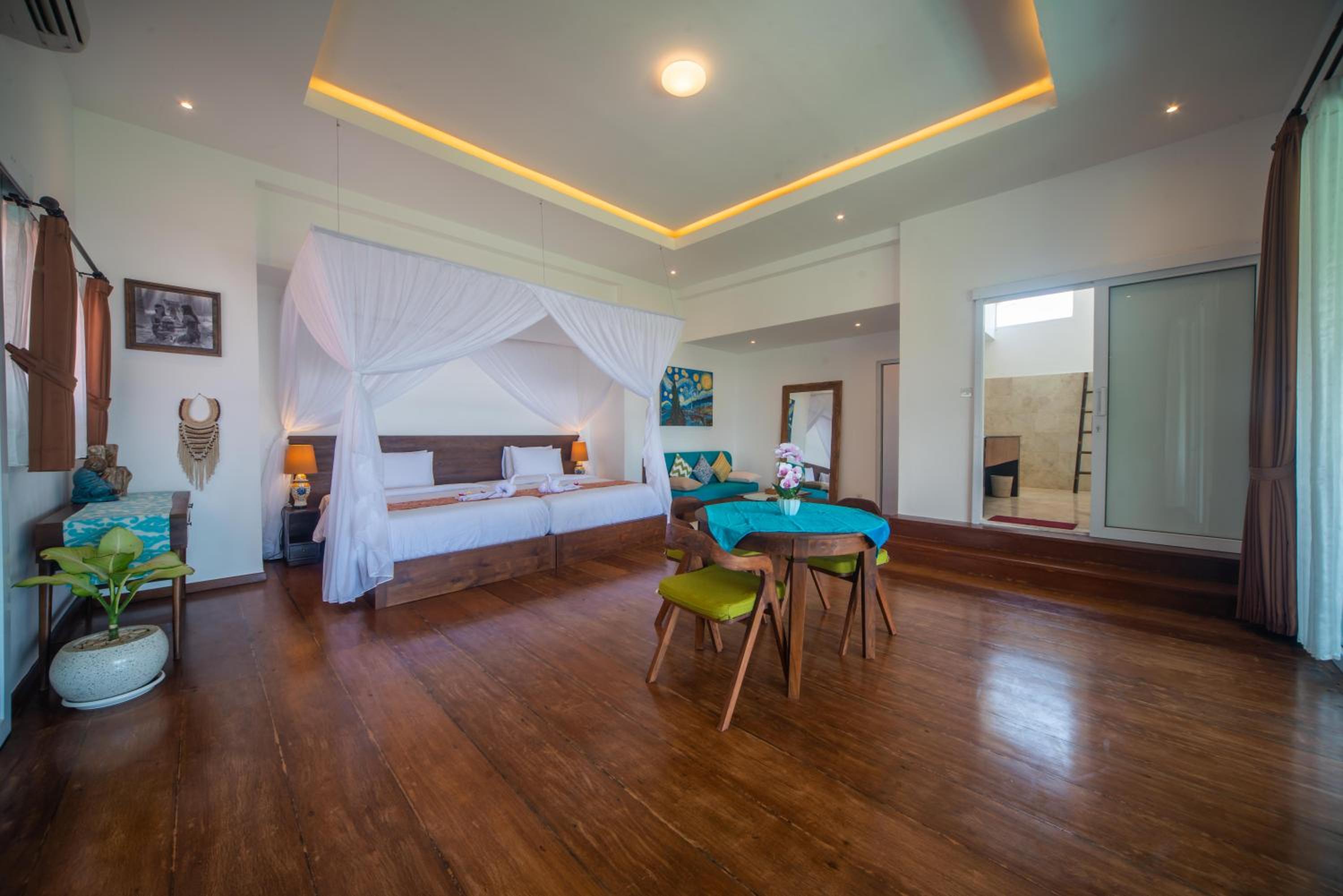 Suzuki Villa Ketewel Beachfront