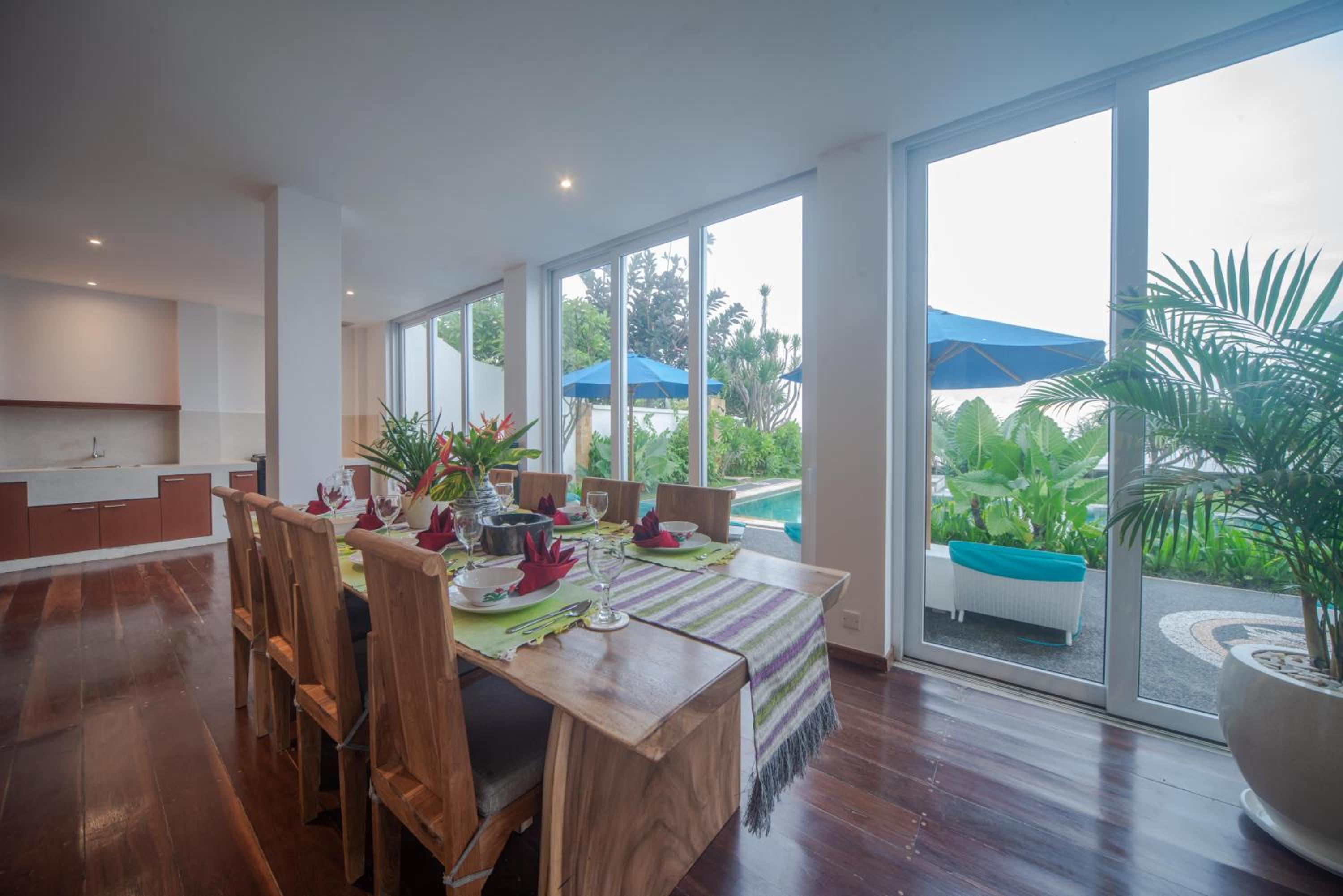 Suzuki Villa Ketewel Beachfront