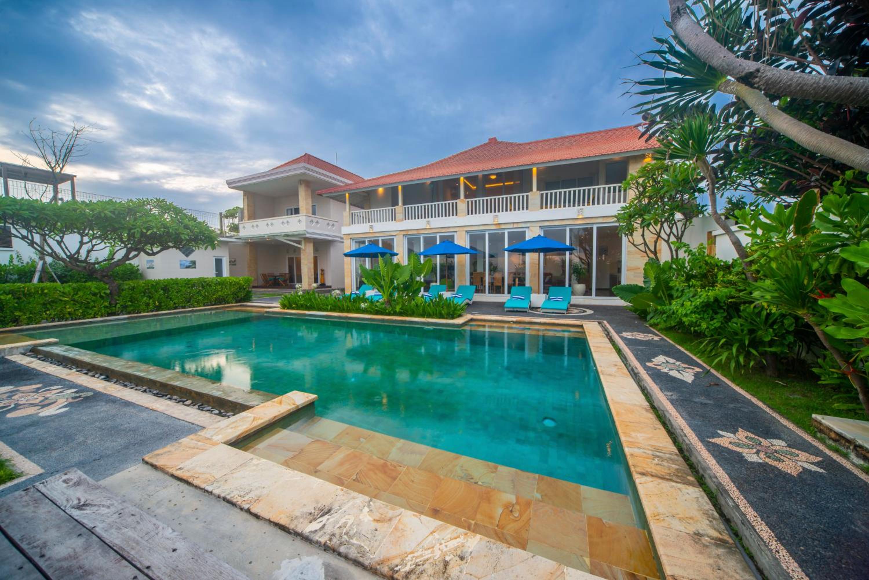 Suzuki Villa Ketewel Beachfront