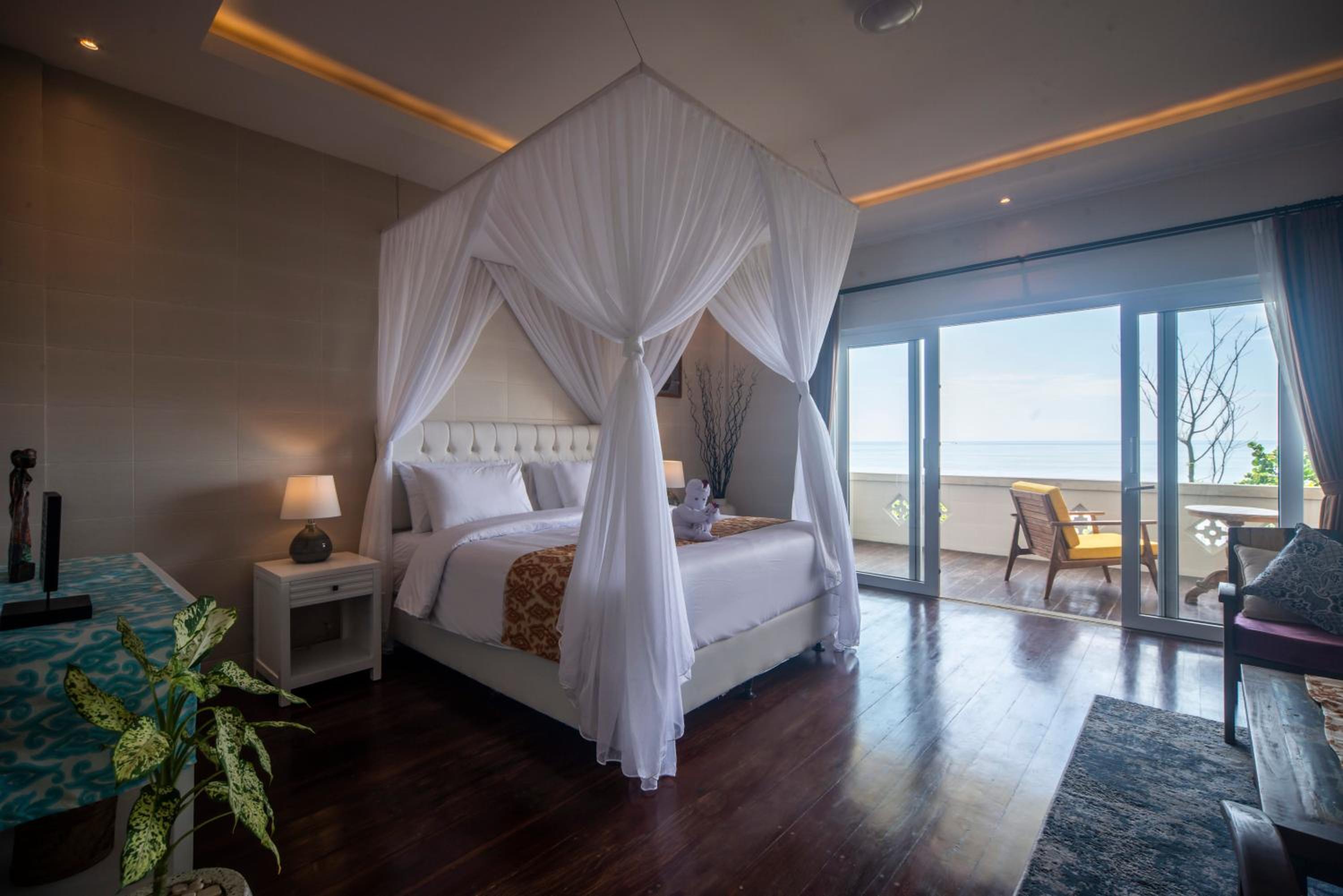 Suzuki Villa Ketewel Beachfront